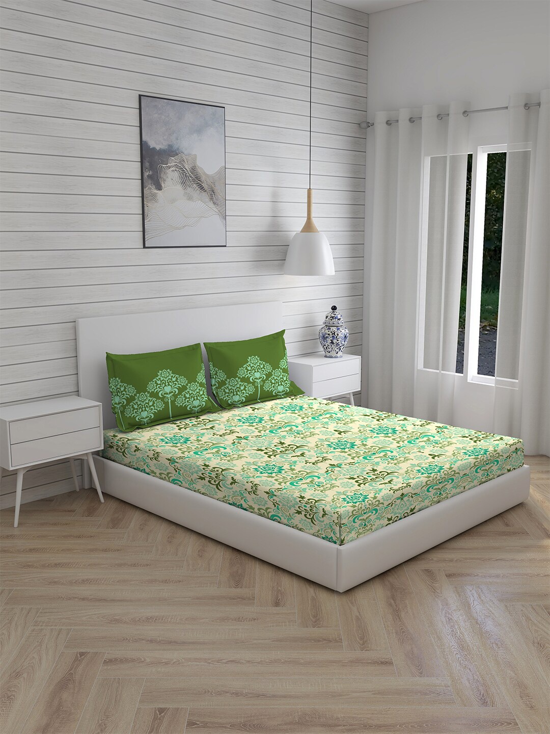 

Layers White & Green Floral 104 TC Queen Bedsheet with 2 Pillow Covers