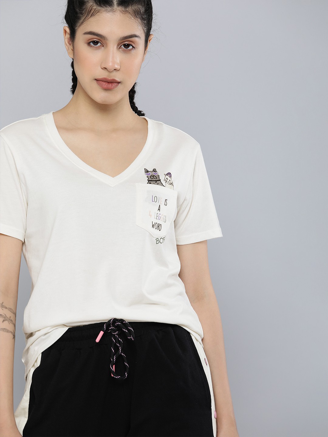 

Skechers Women White 4 Legged V-Neck Pocket T-shirt