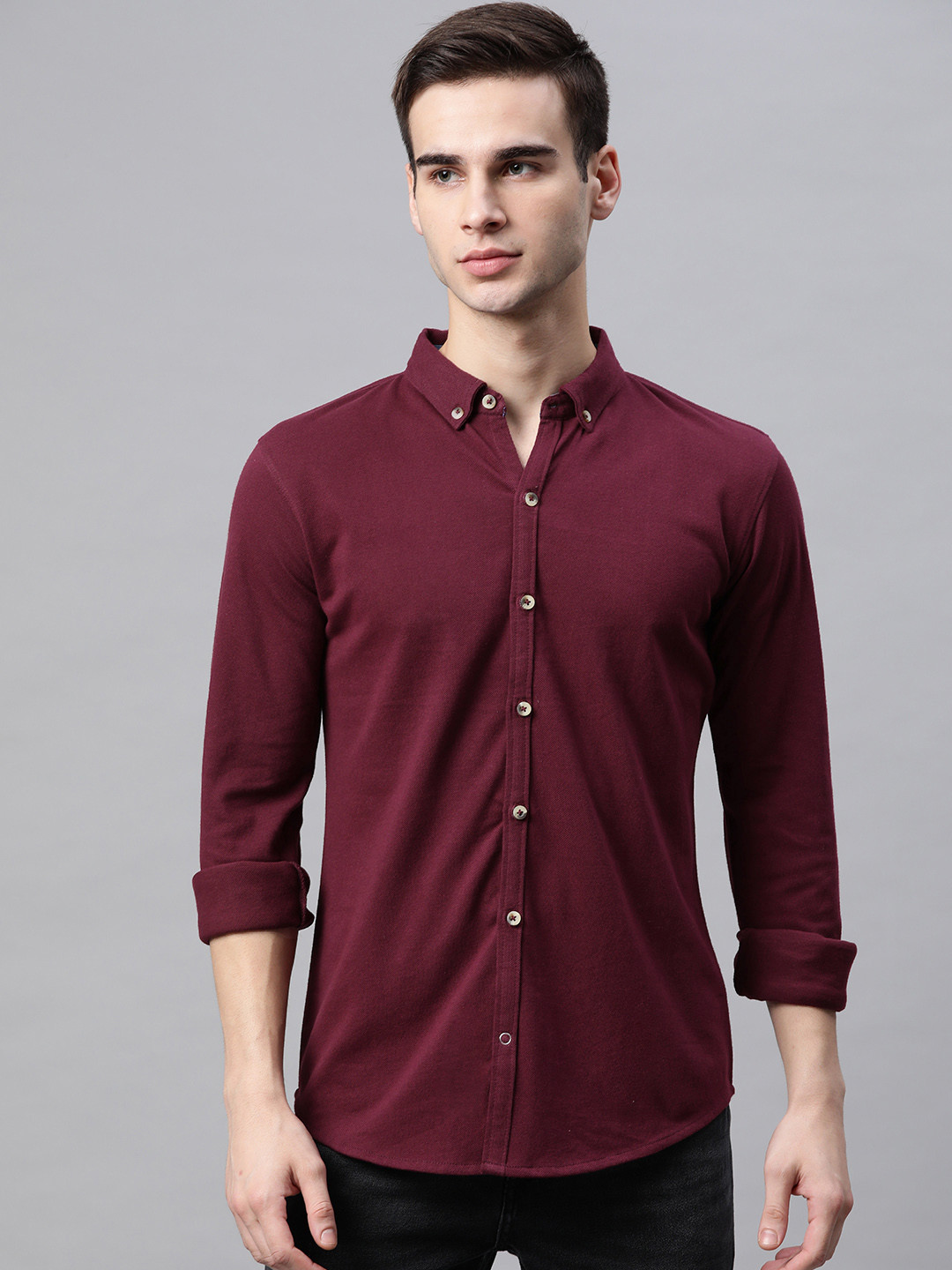 

ManQ CASUAL Men Burgundy Solid Slim Fit Cotton Casual Shirt