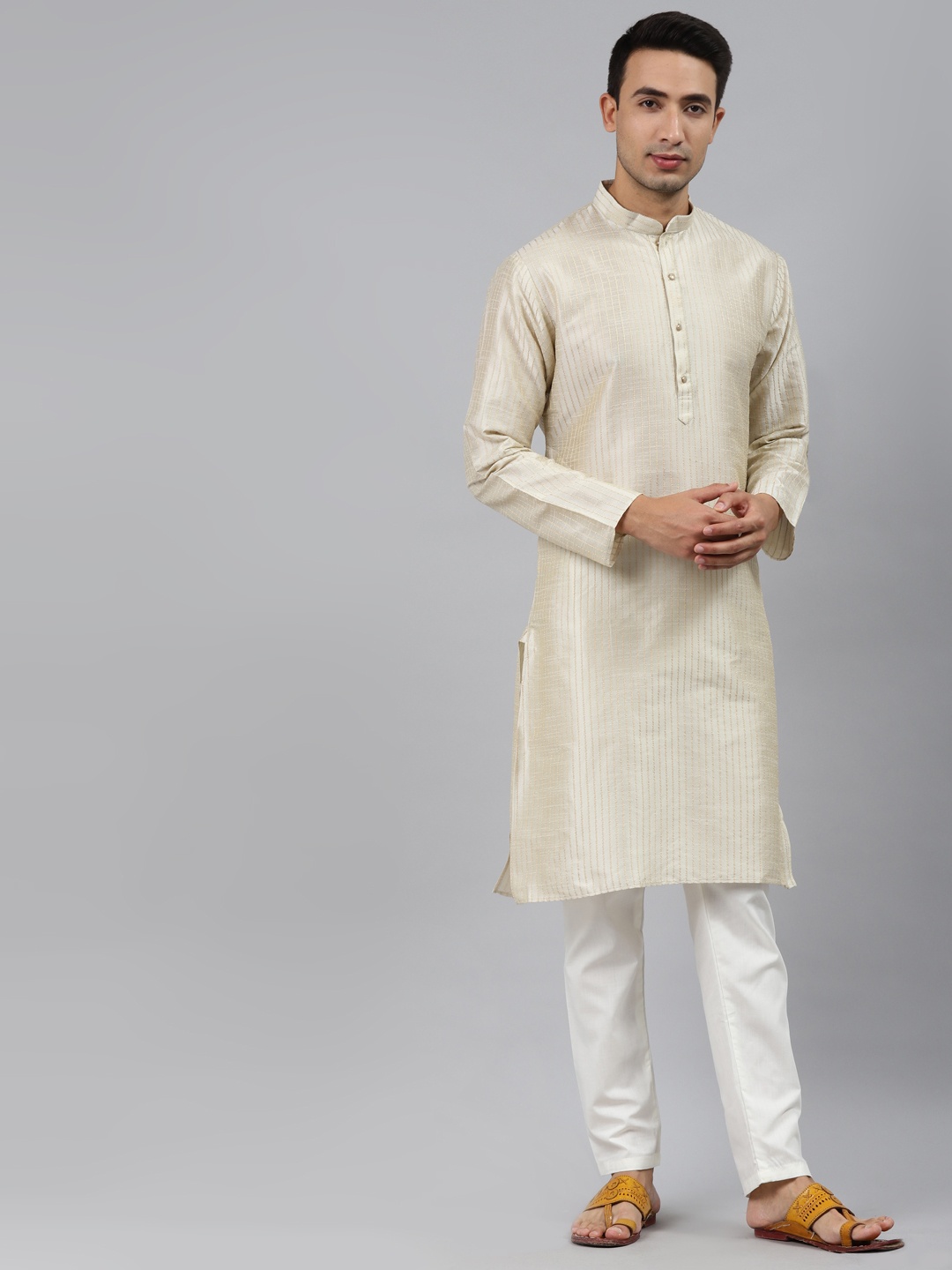 

MANQ Men Cream-Coloured Embroidered Regular Kurta with Pyjamas