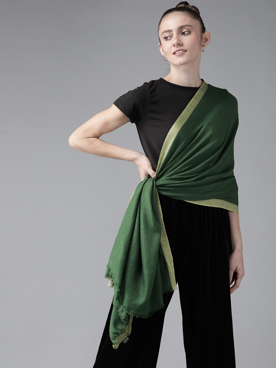 

Cayman Women Green Stole