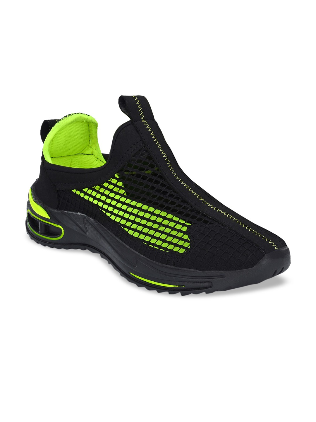 

BUCIK Men Green & Black Woven Design Sneakers