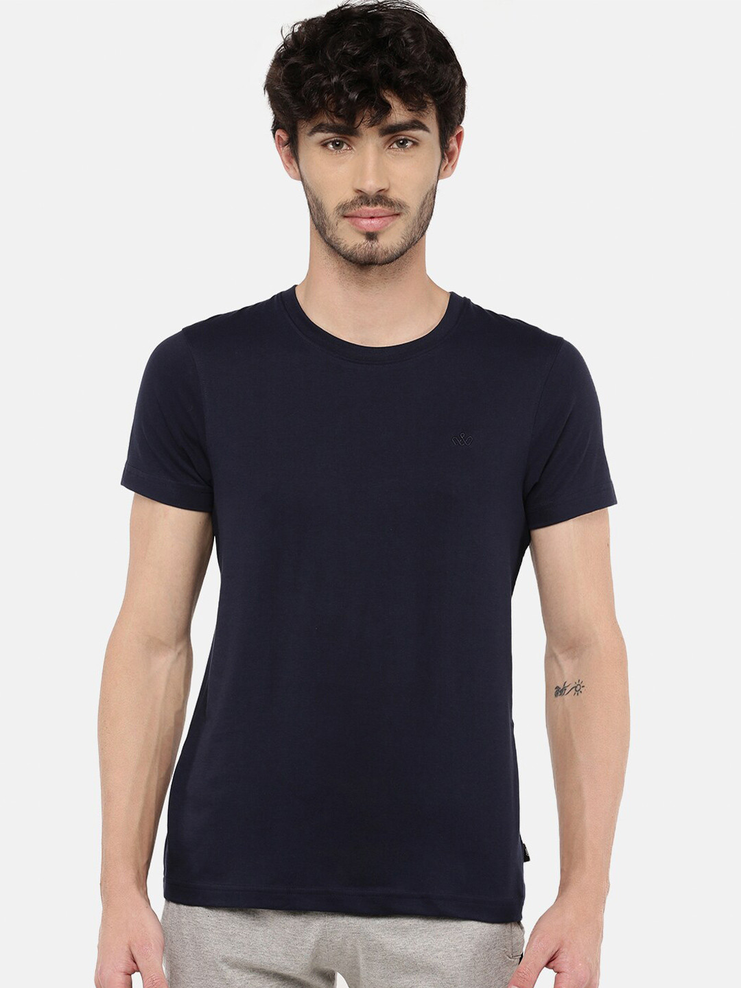

DIXCY SCOTT Men Solid Navy Blue T-shirt