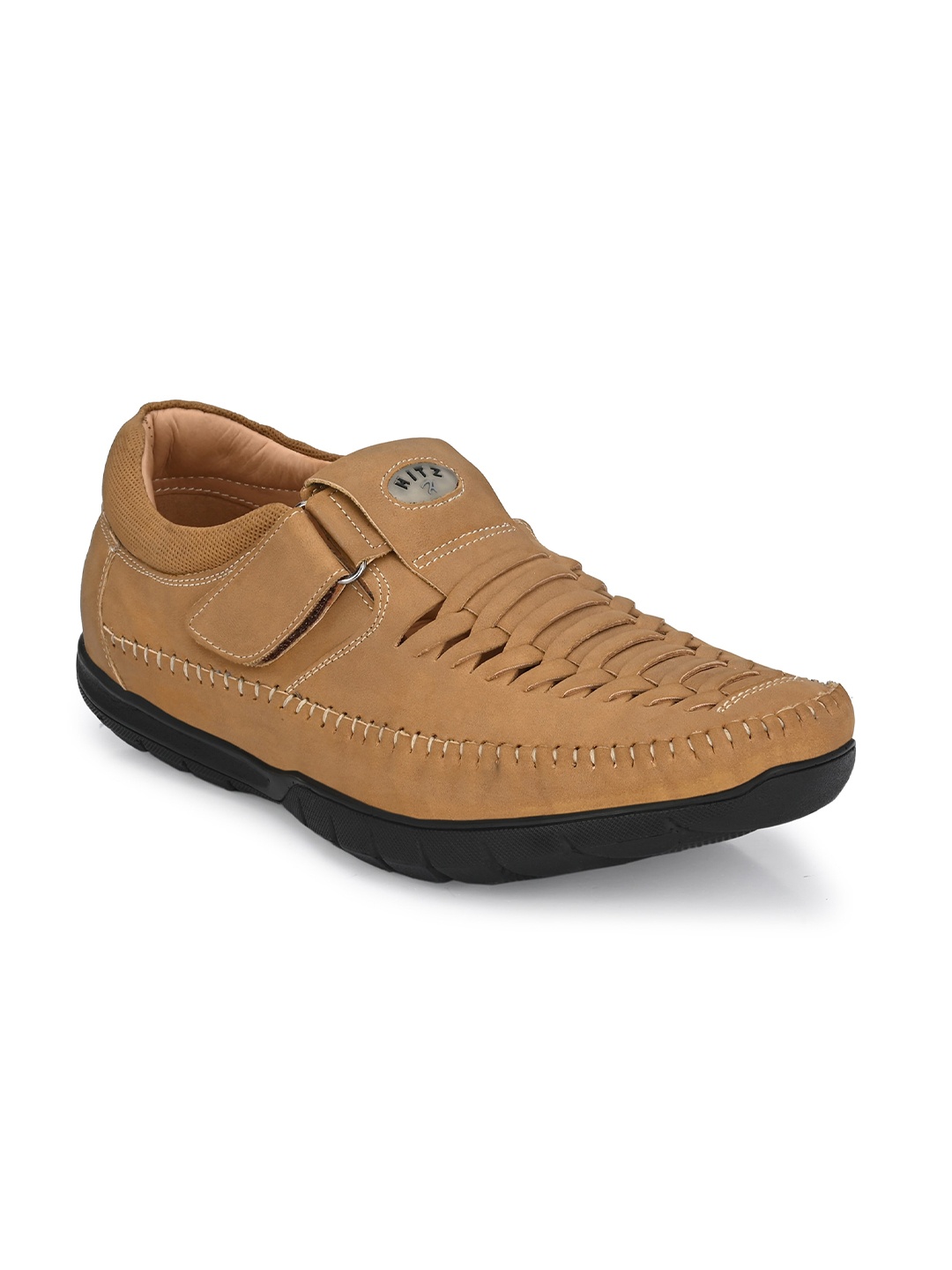 

Hitz Men Tan & Black Shoe-Style Sandals