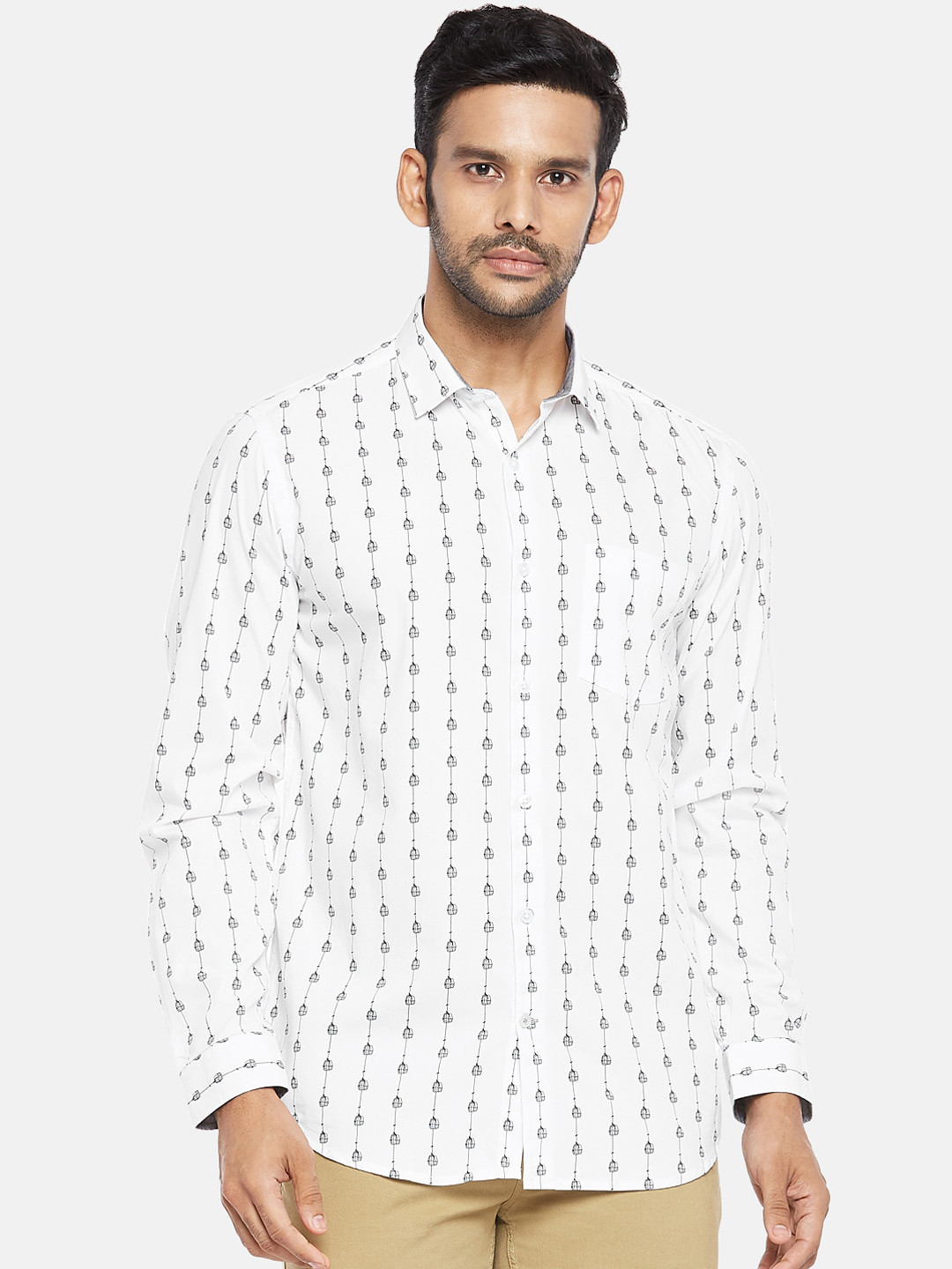 

BYFORD by Pantaloons Men White Slim Fit Opaque Printed Pure Cotton Casual Shirt