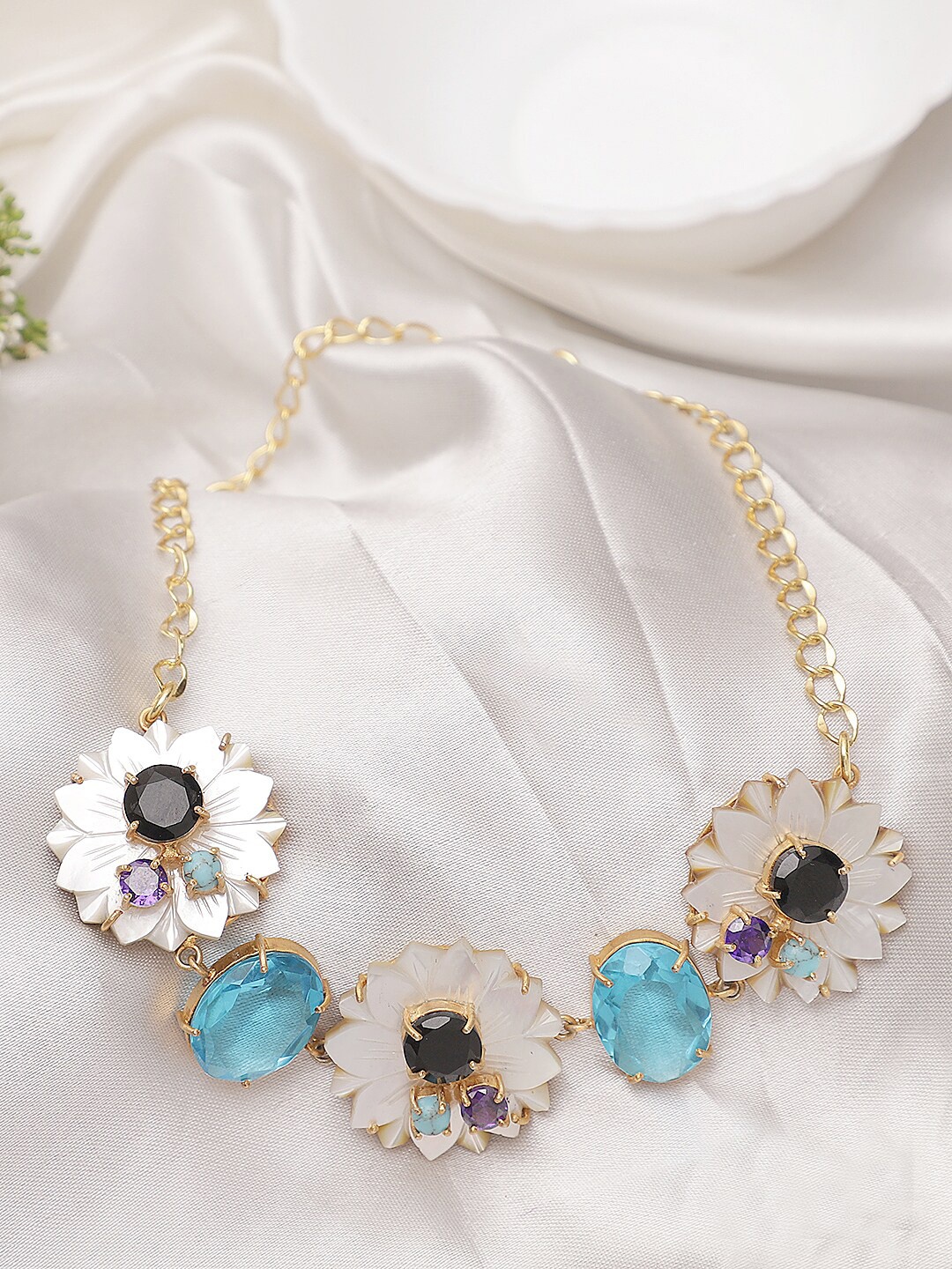 XAGO Women White & Gold-Plated Onyx Studded Handcrafted Necklace