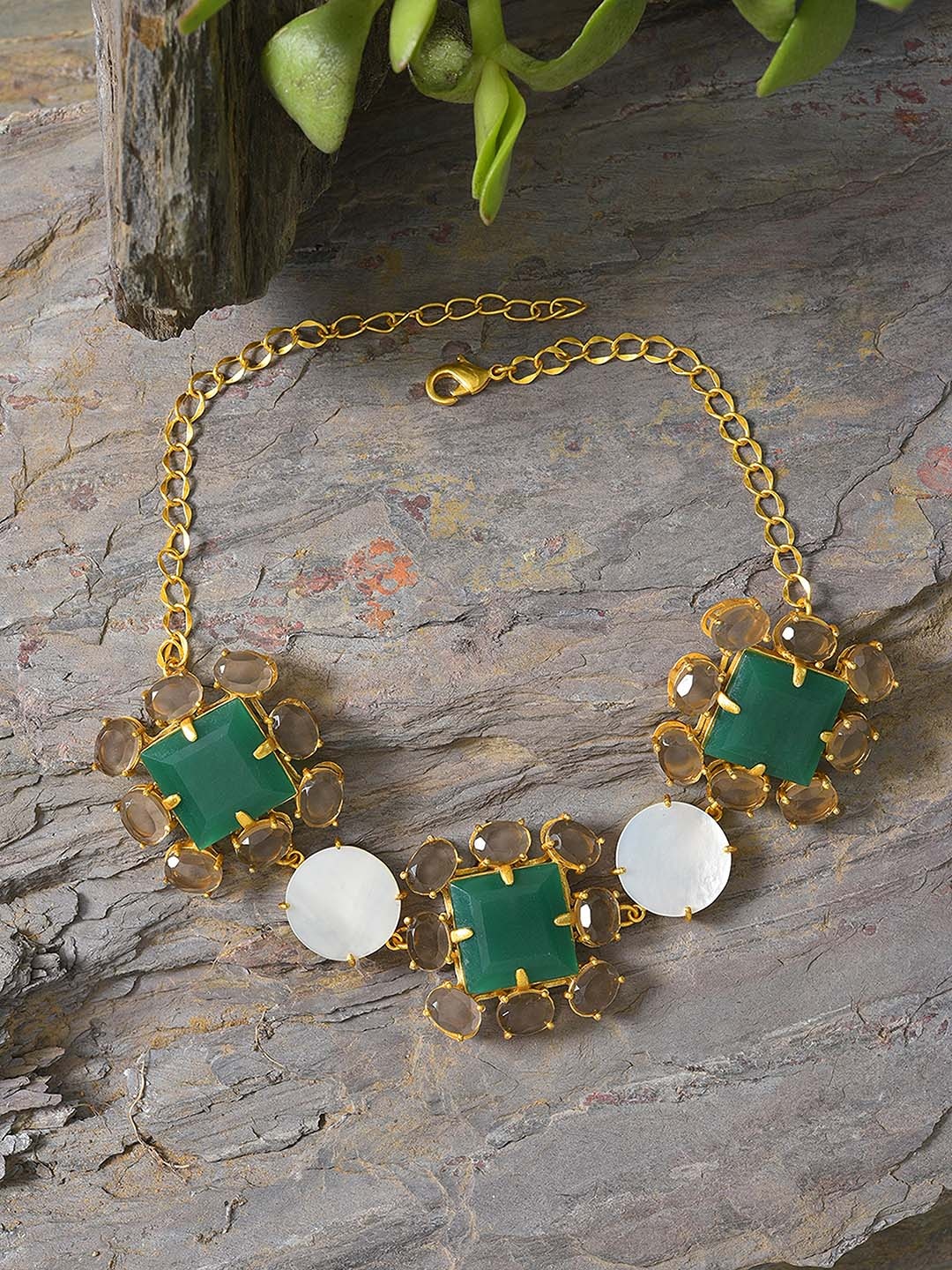 

XAGO Women Green Onyx Choker Necklace