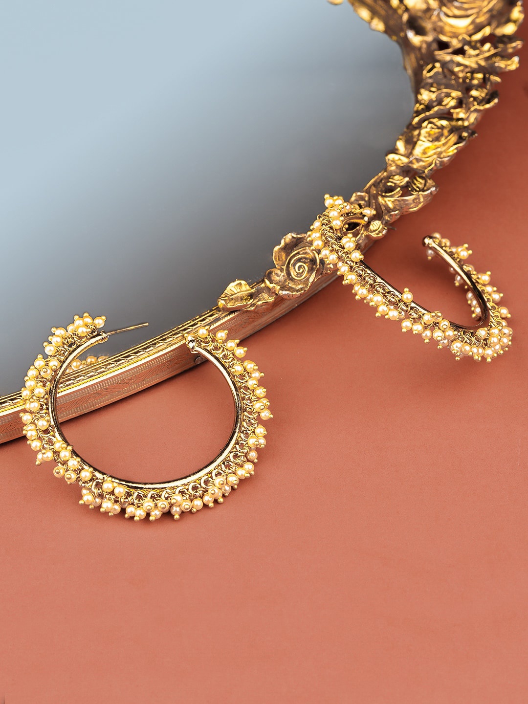 

Queen Be Gold-Toned Contemporary Drop Earrings