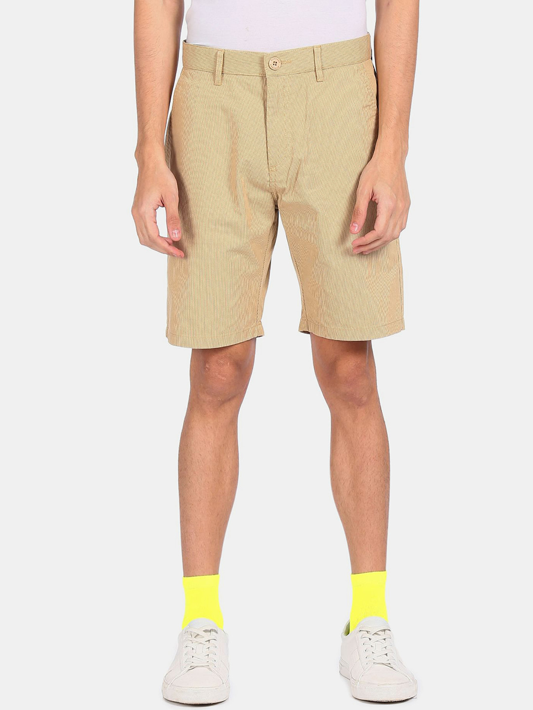 

Ruggers Men Beige Pure Cotton Textured Regular Shorts