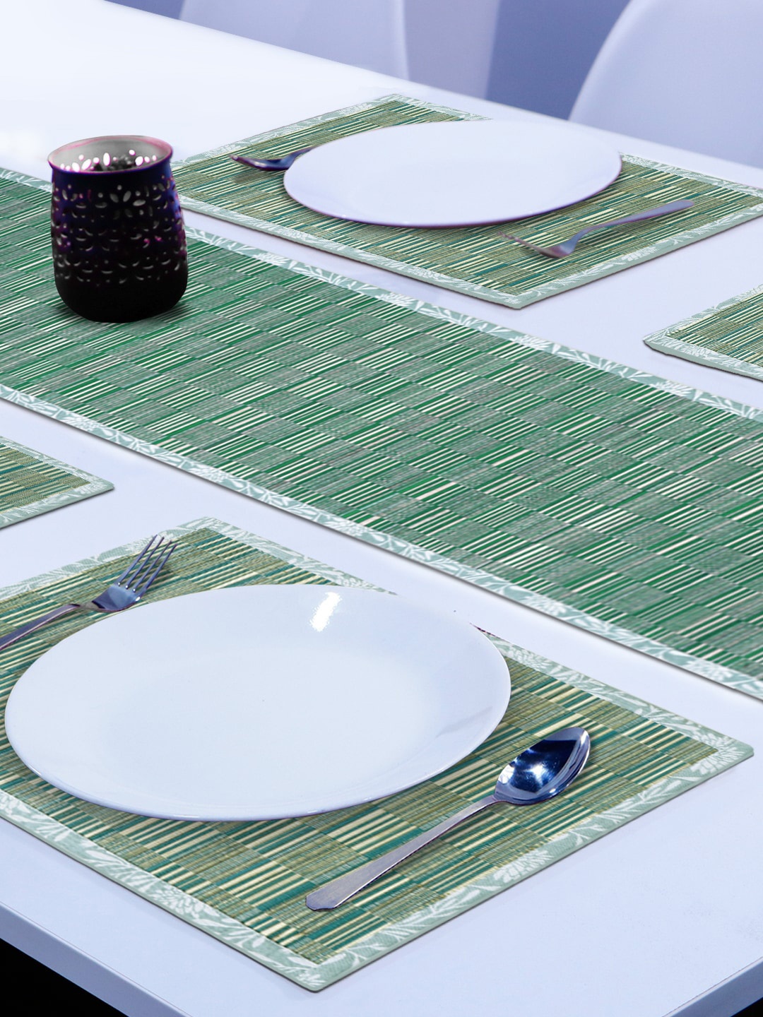 HomeStorie Green Set Of 4 Handmade River Grass Table Placemats with Runner