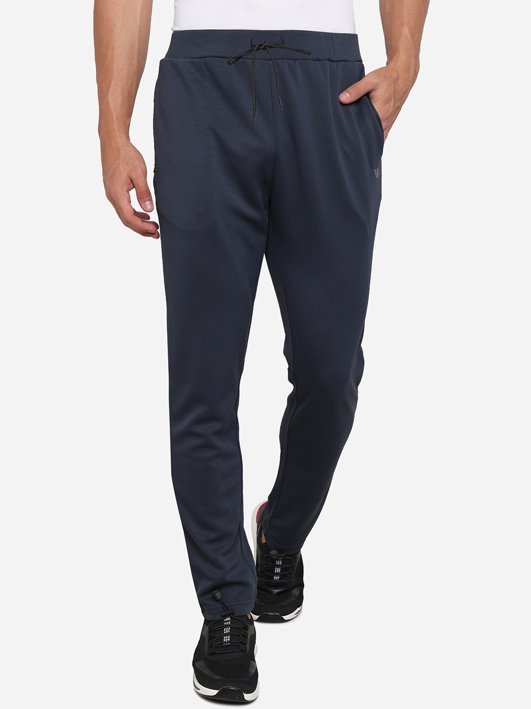 

VS Men Blue Solid Relaxed-Fit Rapid-Dry Track Pants