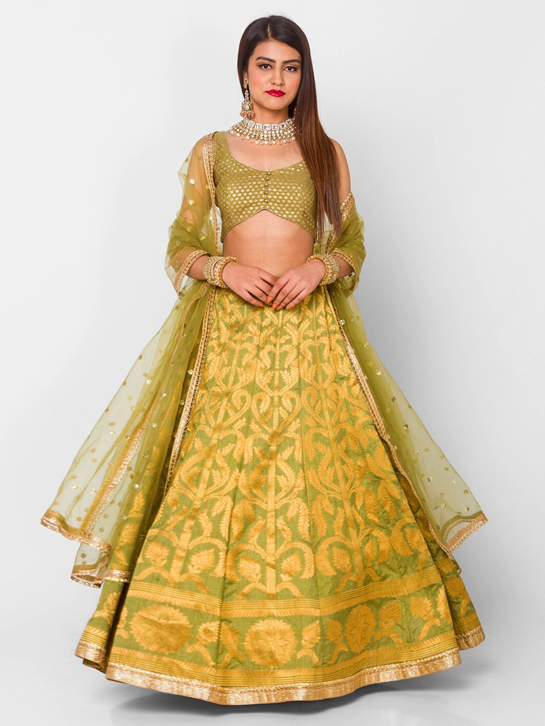 

6Y COLLECTIVE Green & Gold-Toned Brocade Semi-Stitched Lehenga & Blouse With Dupatta
