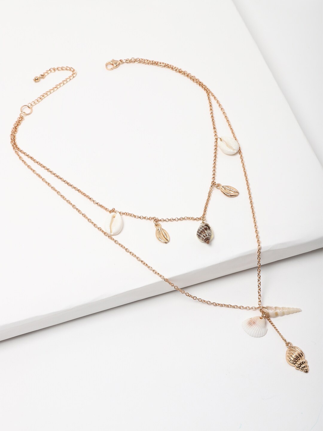 

FOREVER 21 Gold-Toned & White Layered Shell Chain