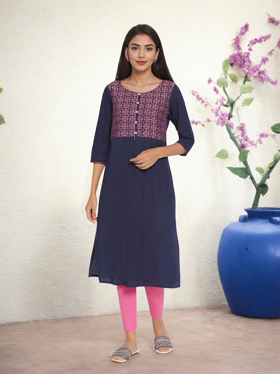 

AURELIA Women Blue & Pink Ethnic Motifs Yoke Design Kurta