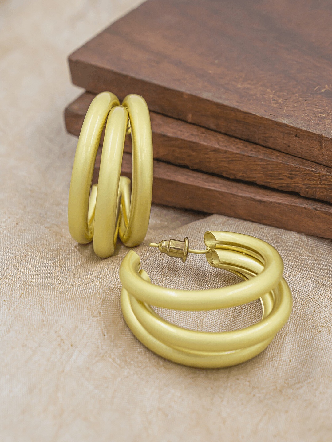 

Bellofox Gold-Toned Circular Hoop Earrings
