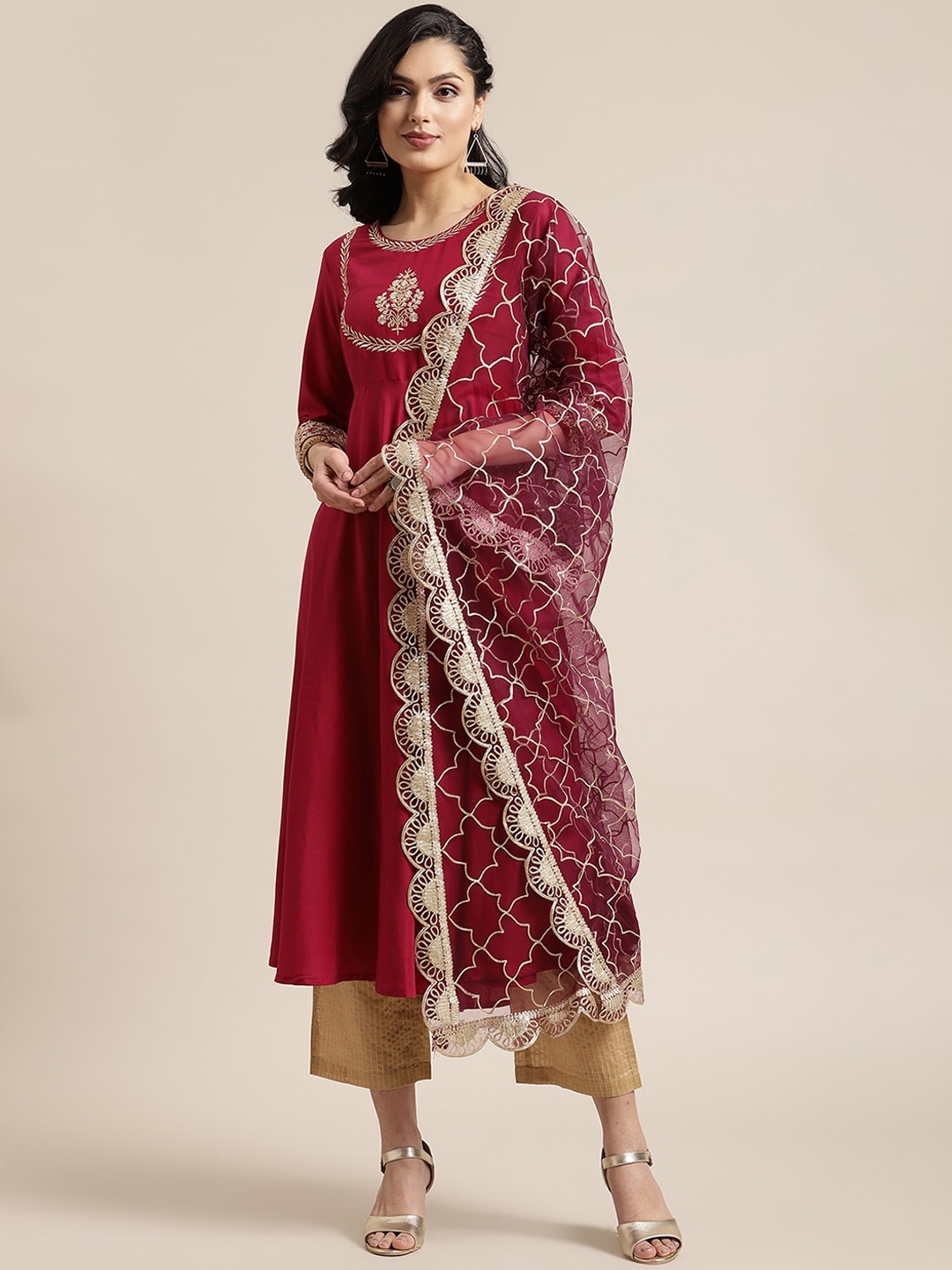 

Varanga Women Magenta Straight Kurta & Trousers With Dupatta