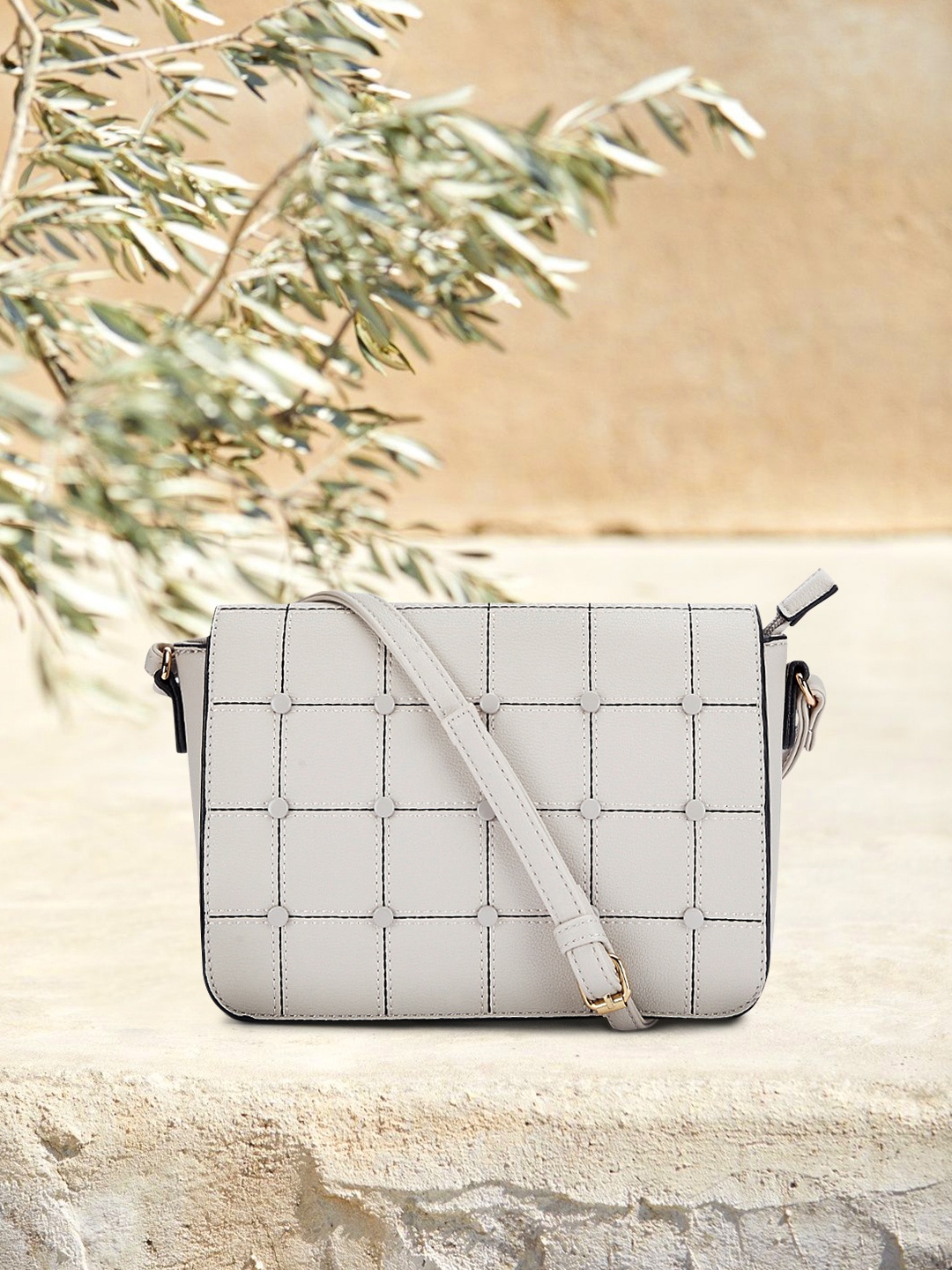 

Forever Glam by Pantaloons Grey Checked PU Structured Sling Bag with Quilted