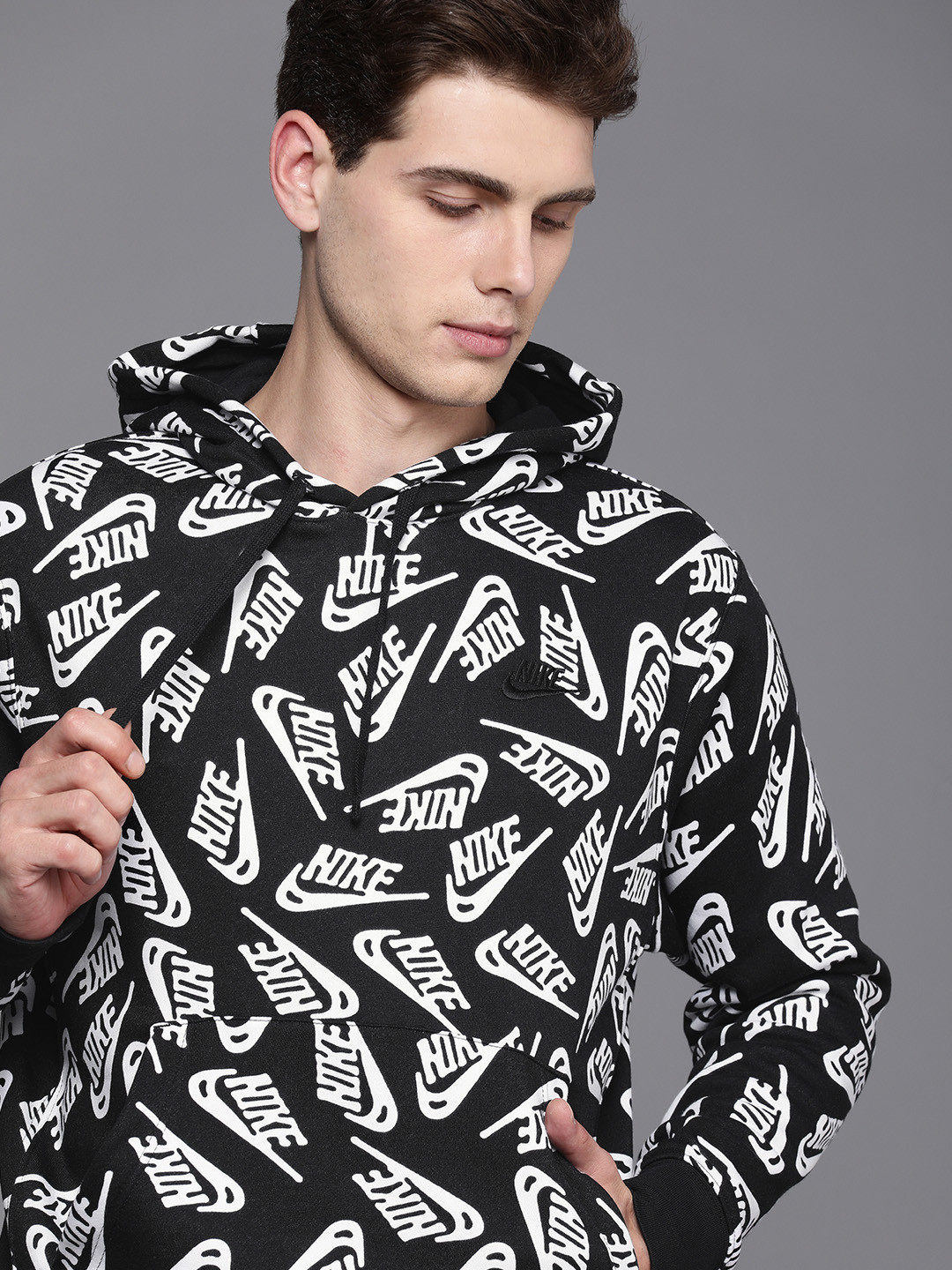 

Nike Men Black& White Logo Printed SPE+ PO BB HOODIE Sweatshirt