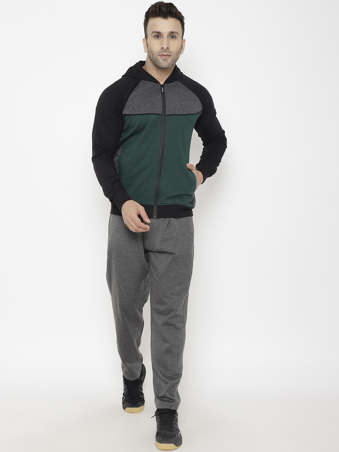 

CHKOKKO Men Grey & Green Colourblocked Winter Tracksuit