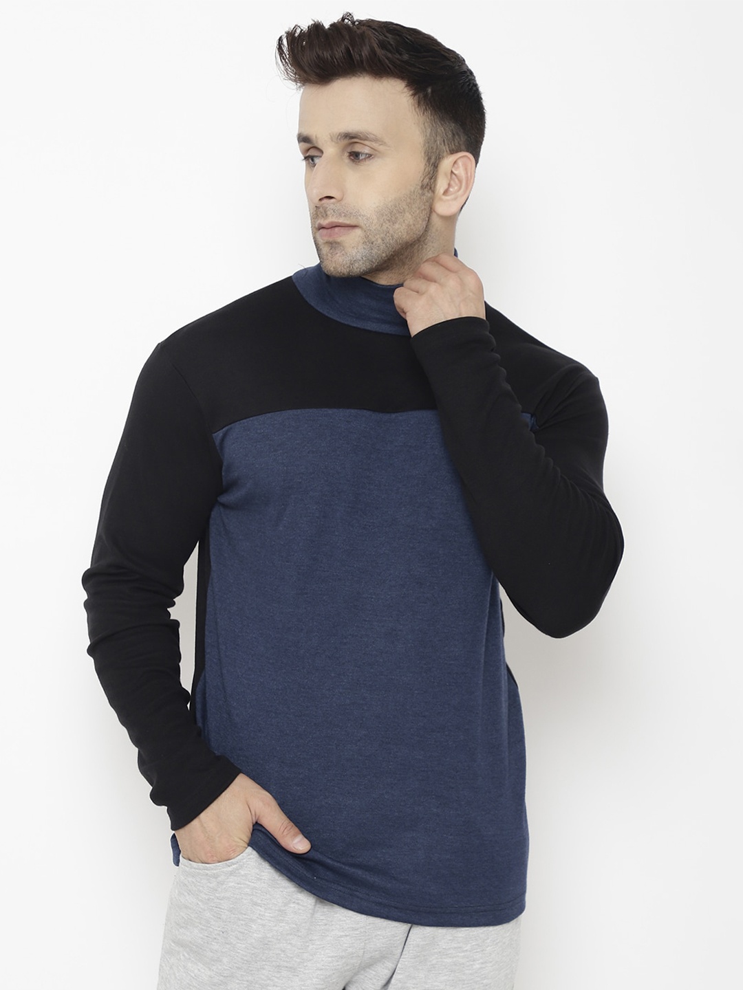 

CHKOKKO Men Blue & Black Colourblocked High Neck Outdoor T-shirt