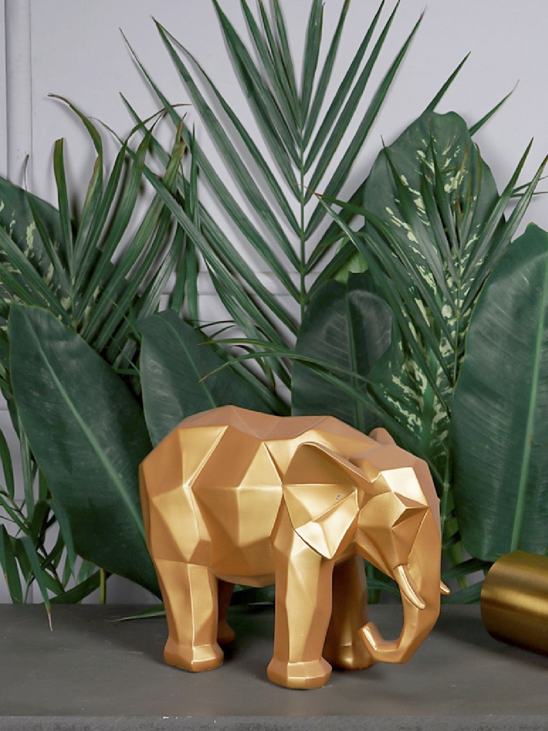 

THE ARTMENT Gold-Coloured Modern Art Geometric Elephant Showpiece