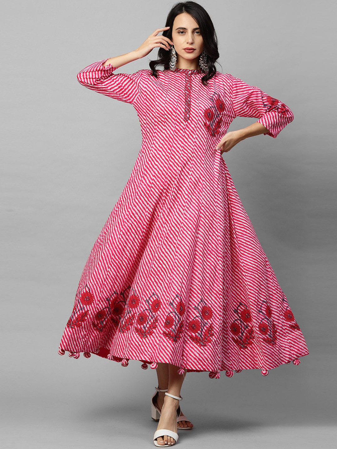 

FASHOR Pink & White Leheriya Printed Maxi Dress With Matching 2 Ply Mask
