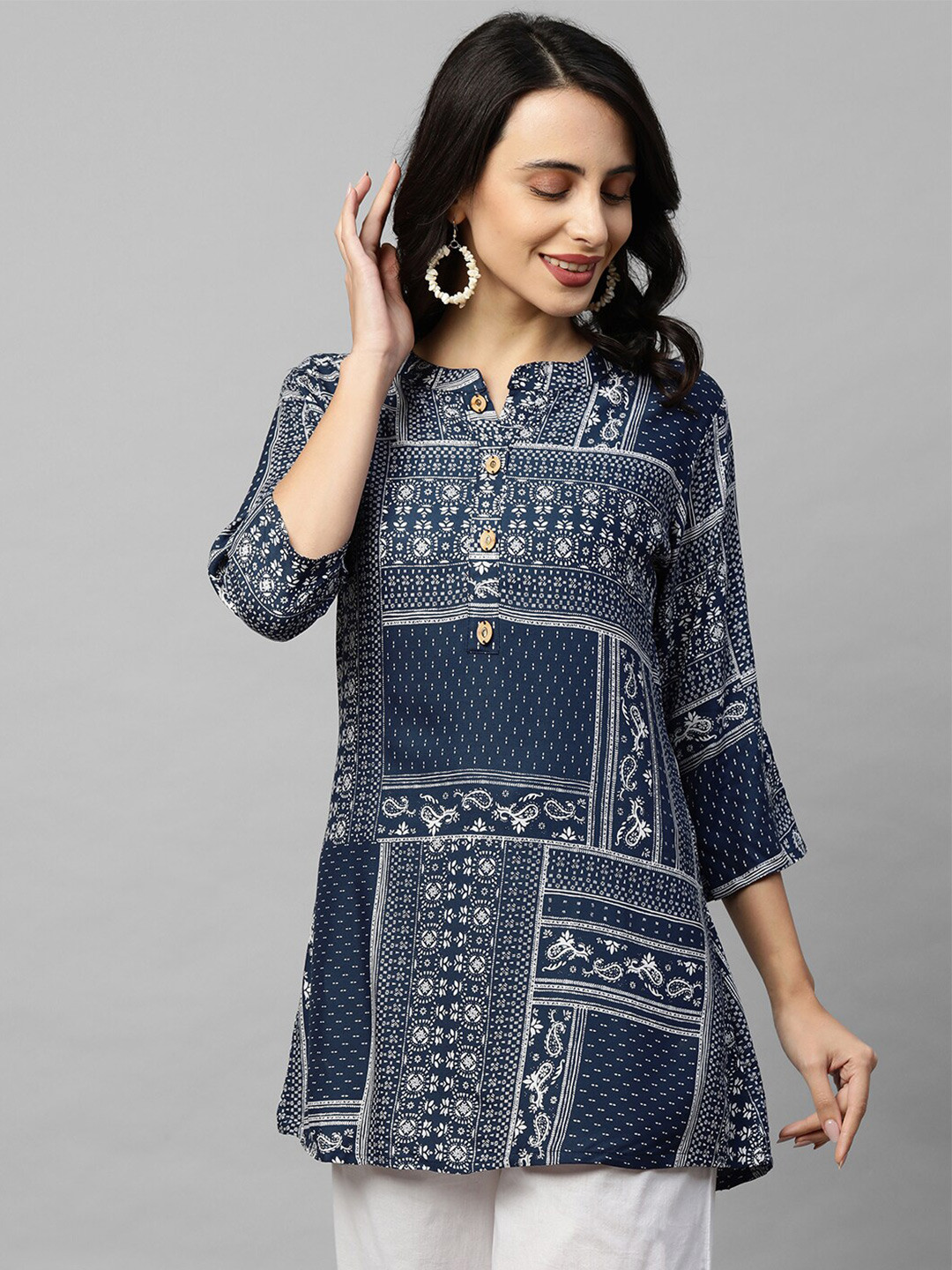 

FASHOR Women Navy Blue & White Ethnic Motifs Printed Kurti
