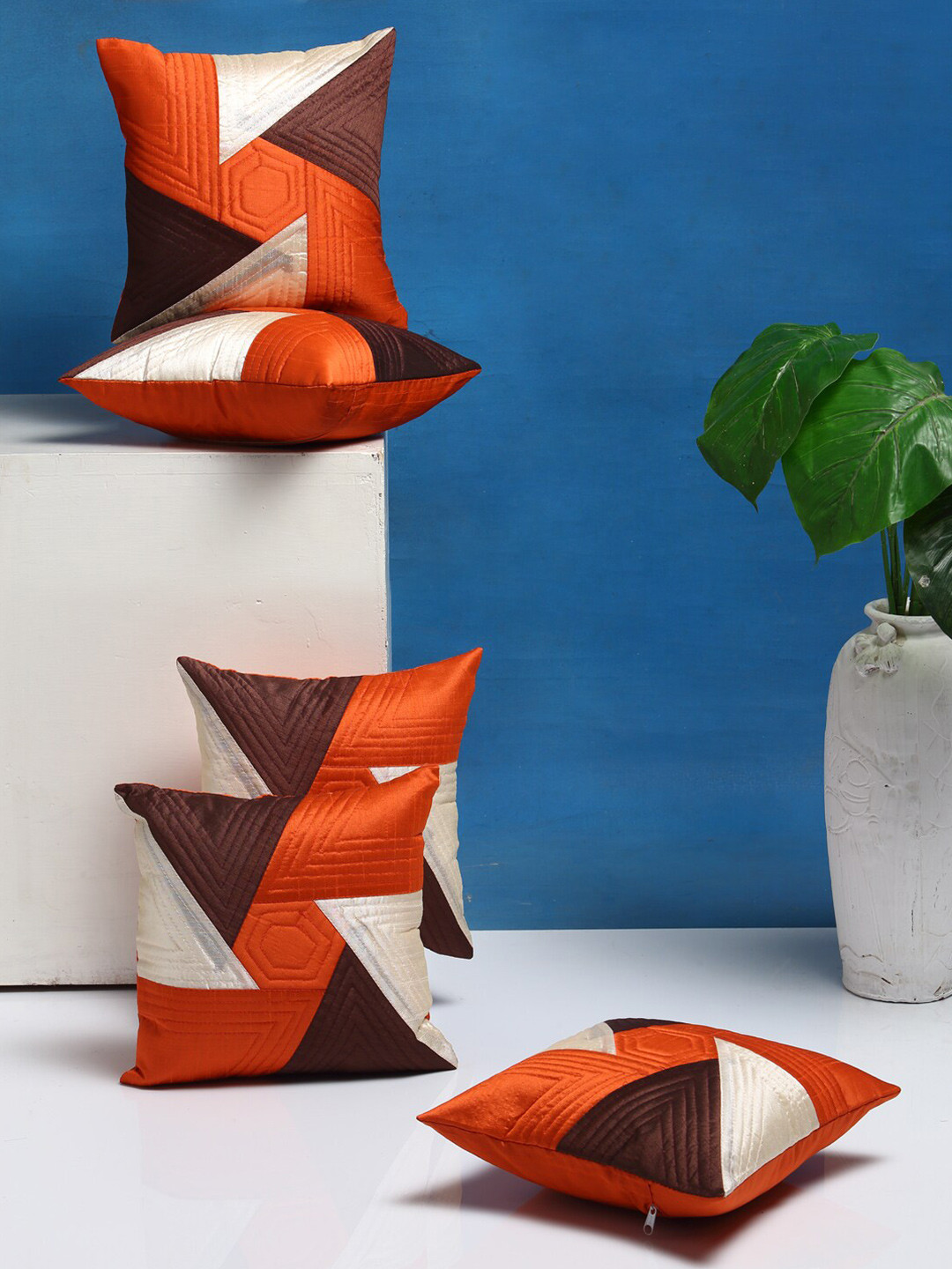 

DREAM WEAVERZ Orange & White Set of 5 Colourblocked Square Cushion Covers