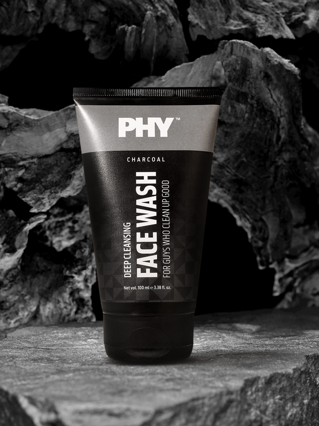 

Phy Charcoal Face Wash - 100 ml, Black