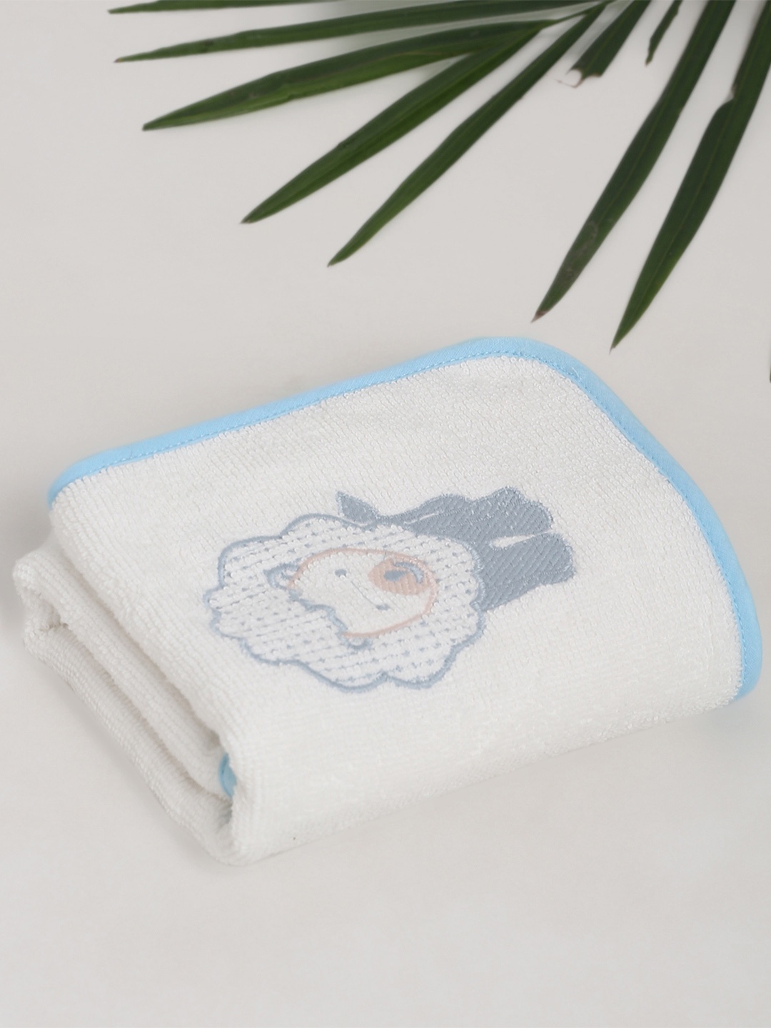 

Fabindia White & Blue Printed Cotton Terry Hand Towel