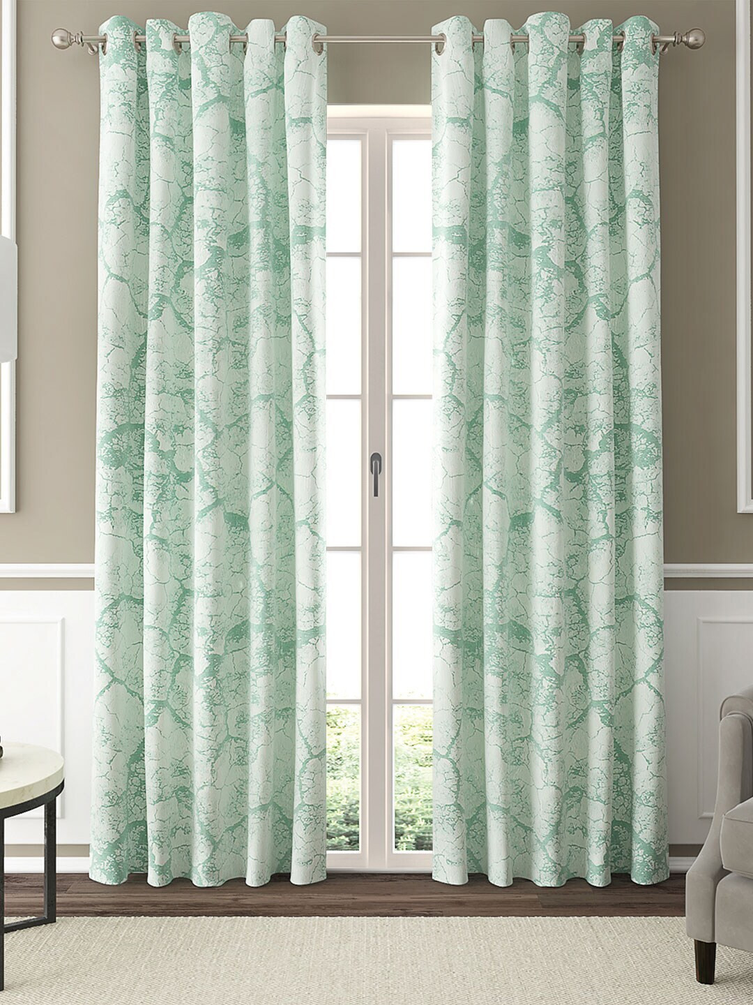 

GM Green & White Set of 2 Room Darkening Door Curtains