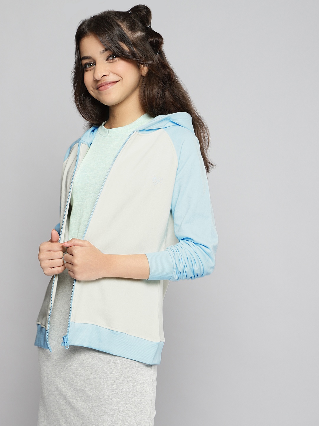 

JUSTICE Girls Off White & Blue Hooded Sweatshirt