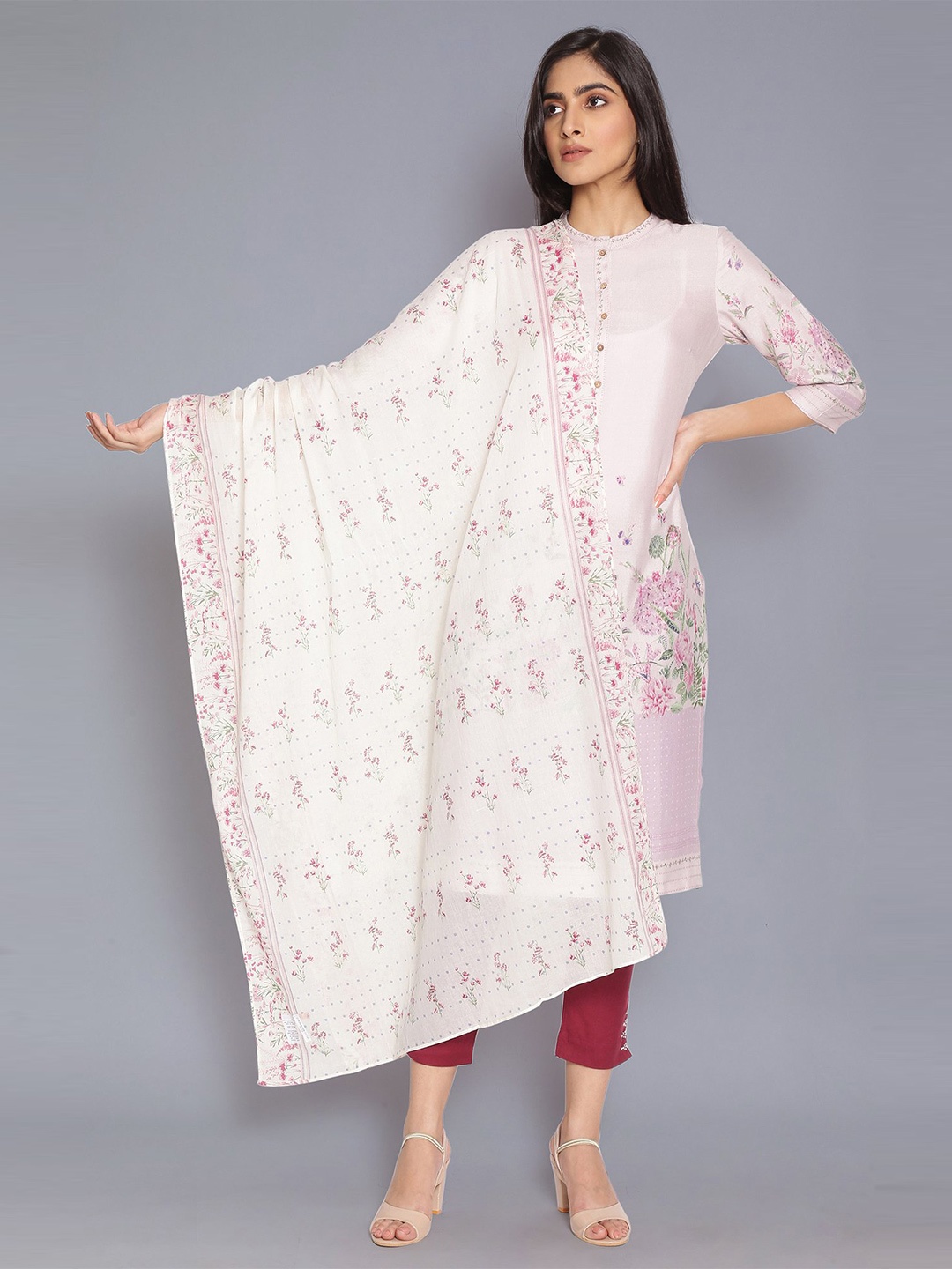 

W Beige & Pink Printed Pure Cotton Dupatta