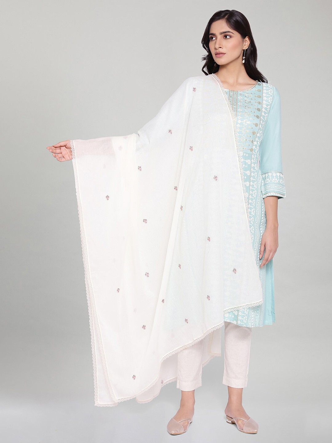 

W Off White Embroidered Pure Cotton Dupatta