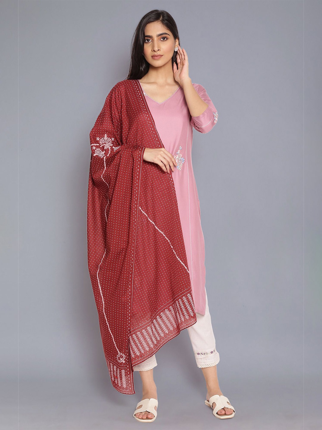 

W Red Printed Pure Cotton Dupatta