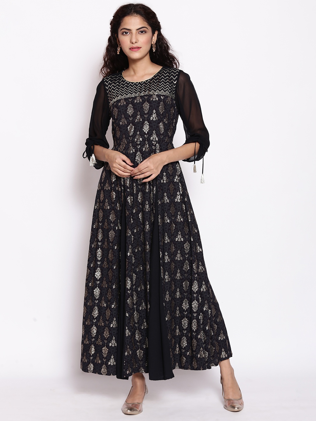 

AURELIA Women Black & Gold-Toned Ethnic Motifs Foil Printed Maxi Dress