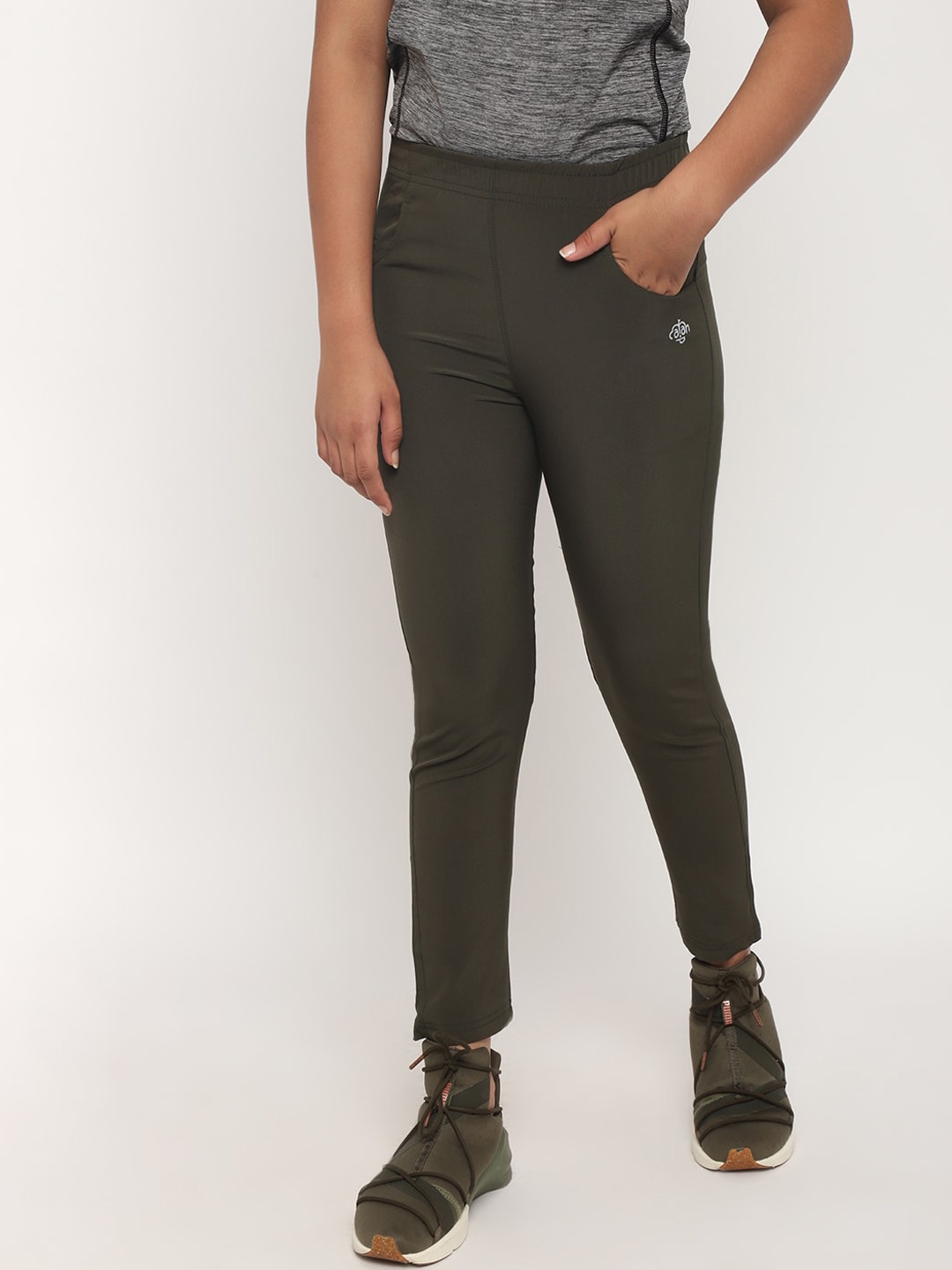 

CHIMPRALA Girls Green Cotton Solid Track Pants