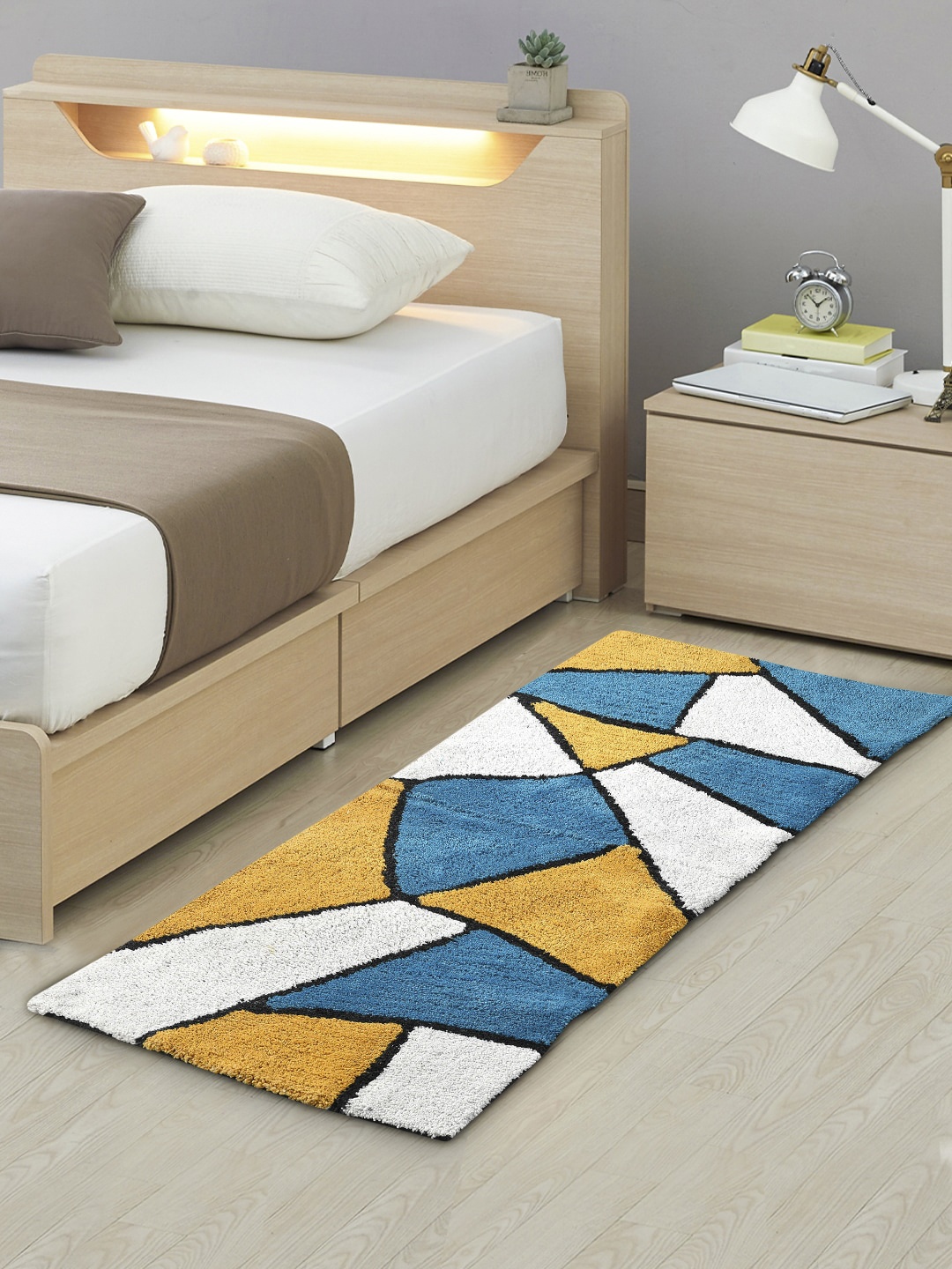 

AAZEEM Turquoise Blue & White Geometric Cotton Runner Rug