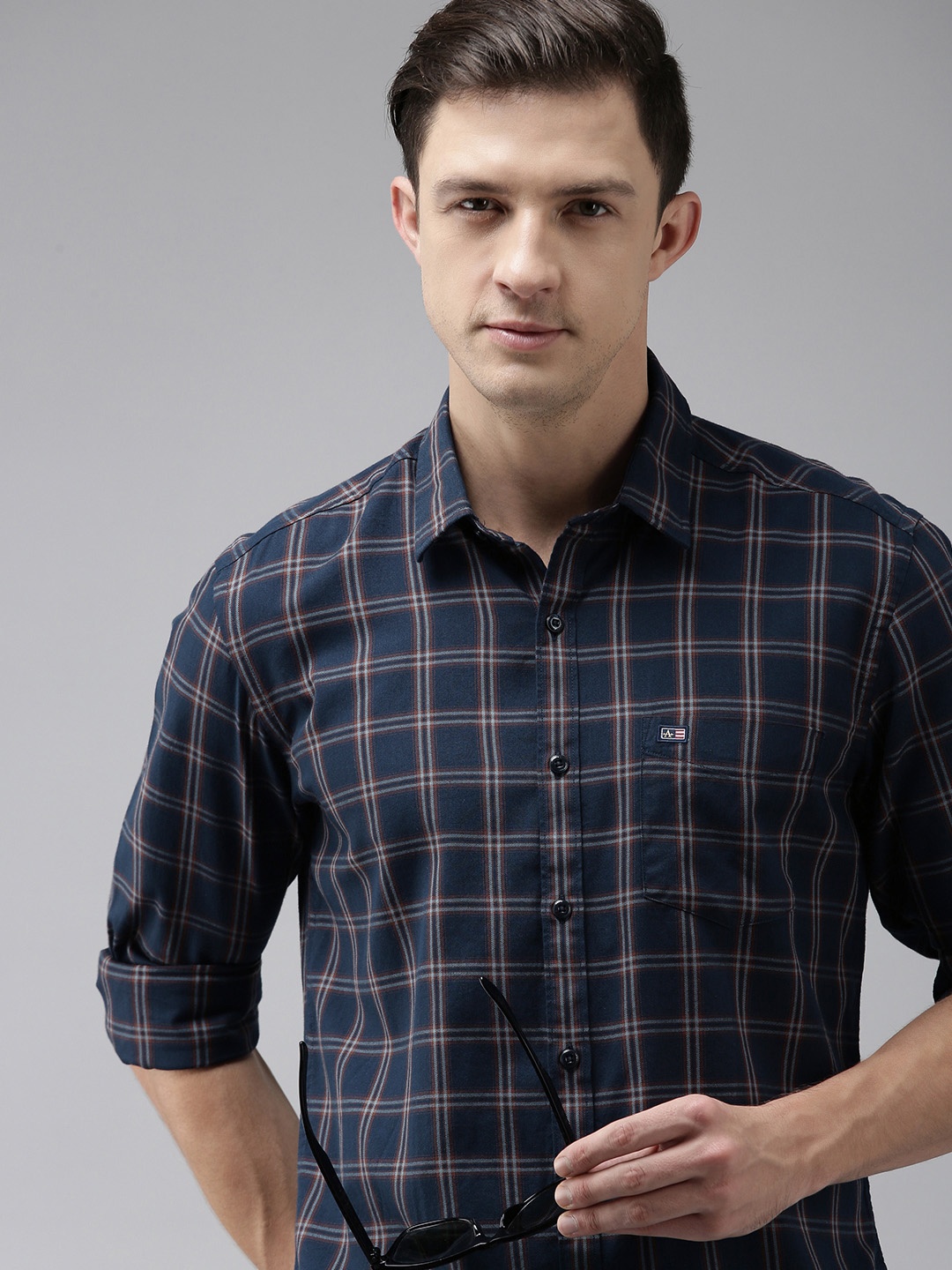 

Arrow Sport Men Navy Blue & Brown Checked Manhattan Slim Fit Pure Cotton Casual Shirt