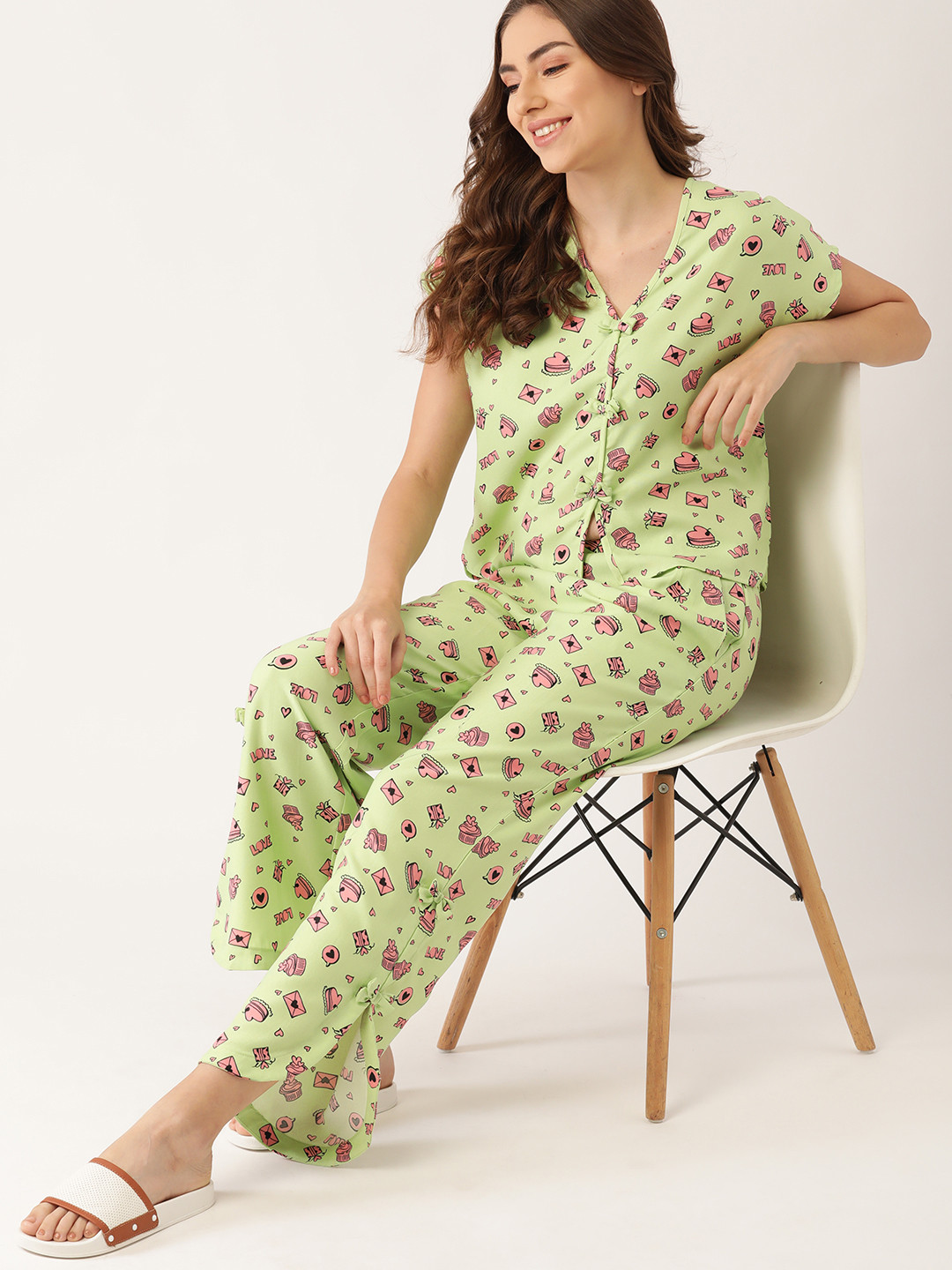 

DressBerry Women Green & Pink Conversational Print Pyjama Set