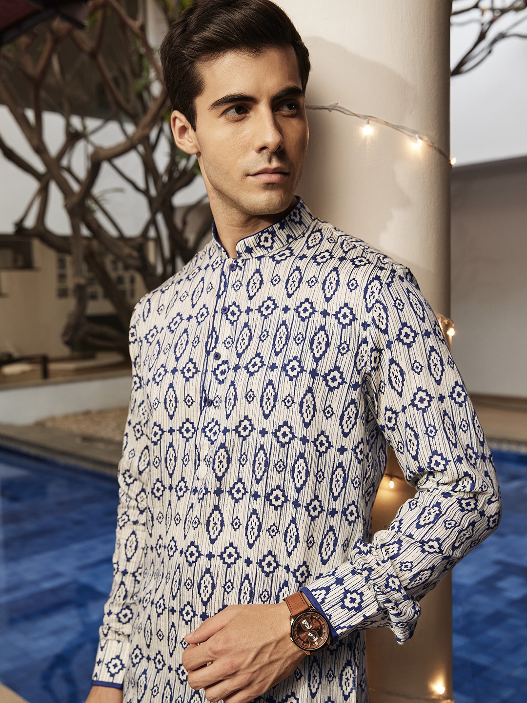 

Manu Men Beige & Navy Blue Ethnic Motifs Printed Kurta