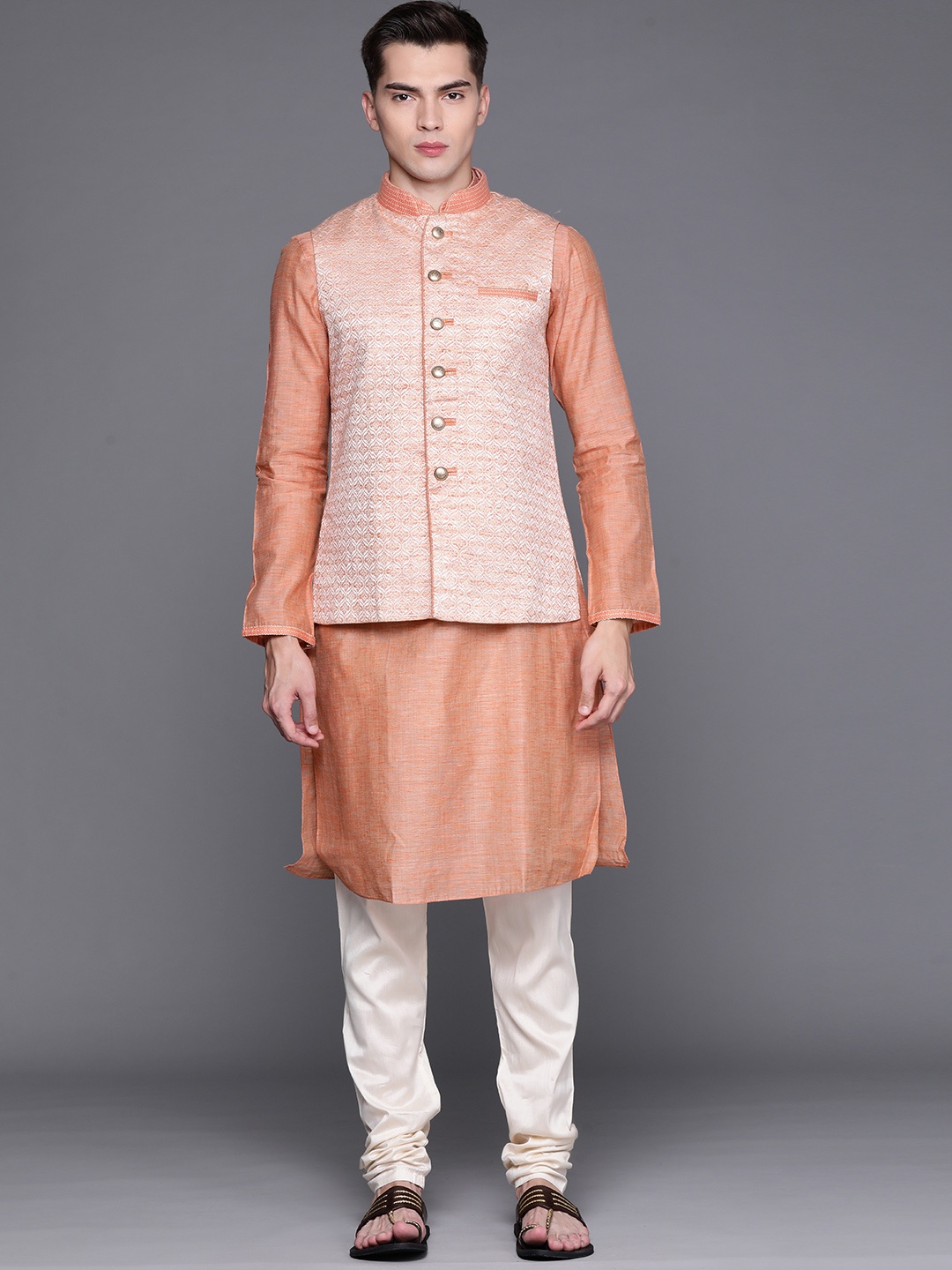 

Manu Men Peach-Coloured Regular Kurta with Churidar