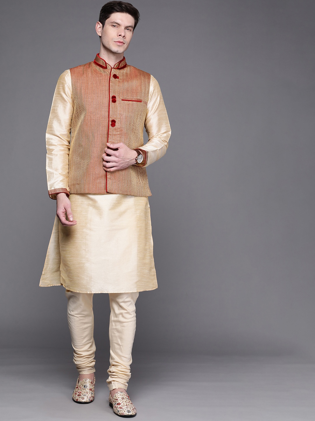 

Manu Men Cream-Coloured Regular Kurta with Churidar & Nehru Jacket