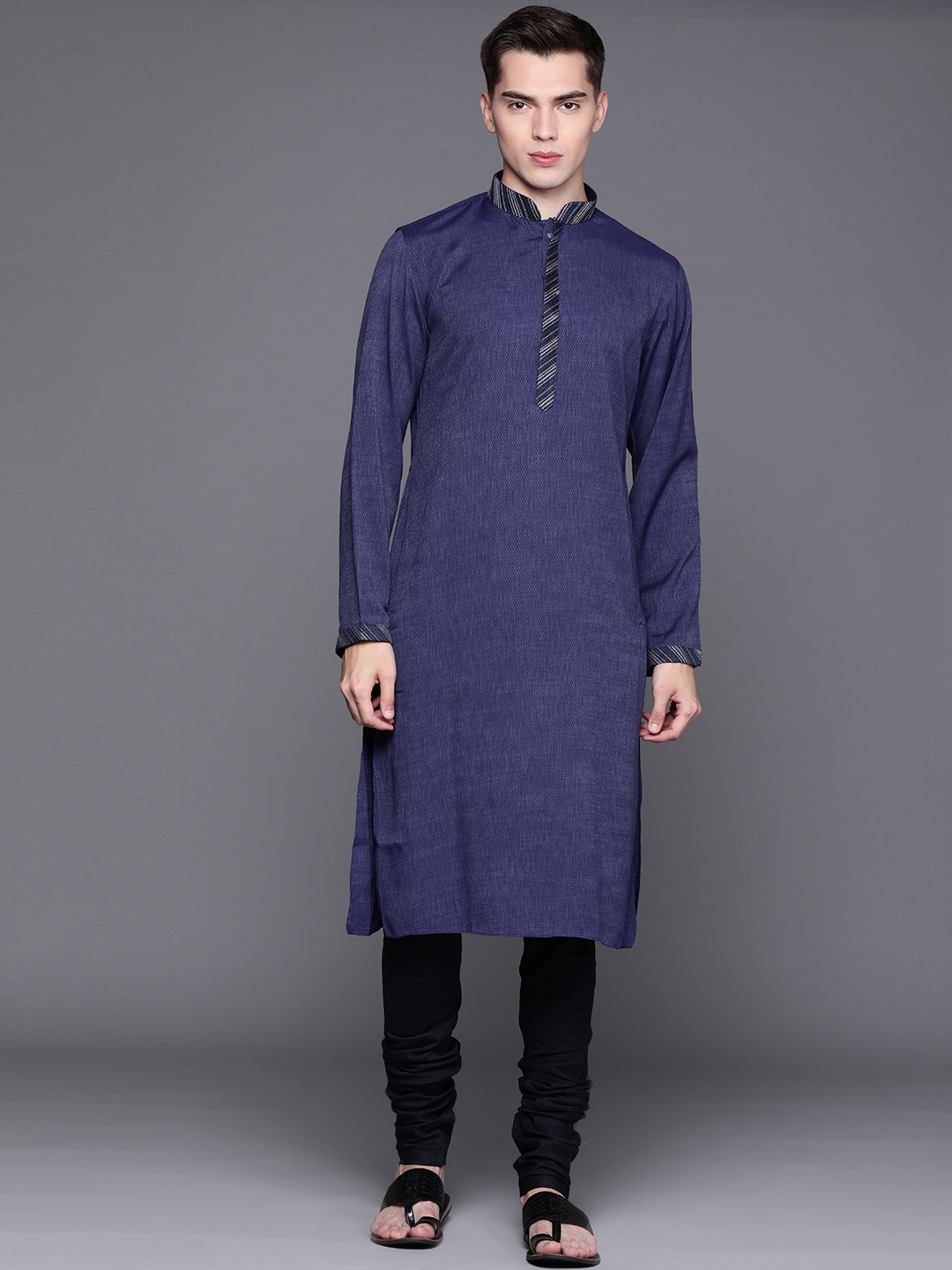 

Manu Men Navy Blue Regular Kurta with Churidar