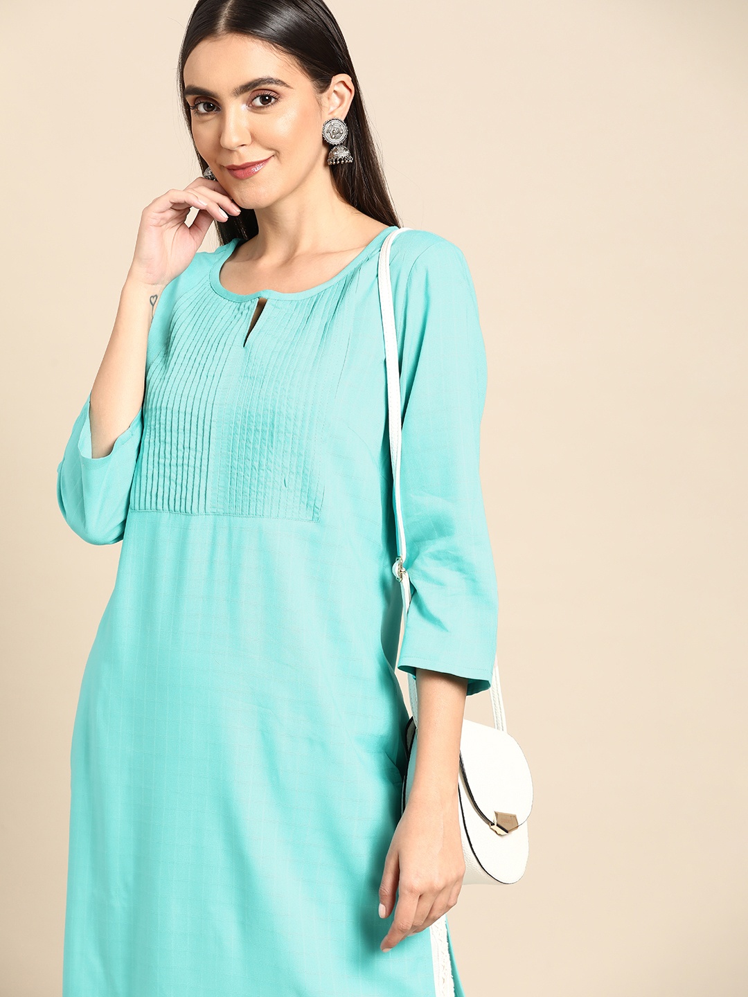 

Anouk Women Sea Green Self-Checked Pleated Keyhole Neck Yarn Dyed Kurta