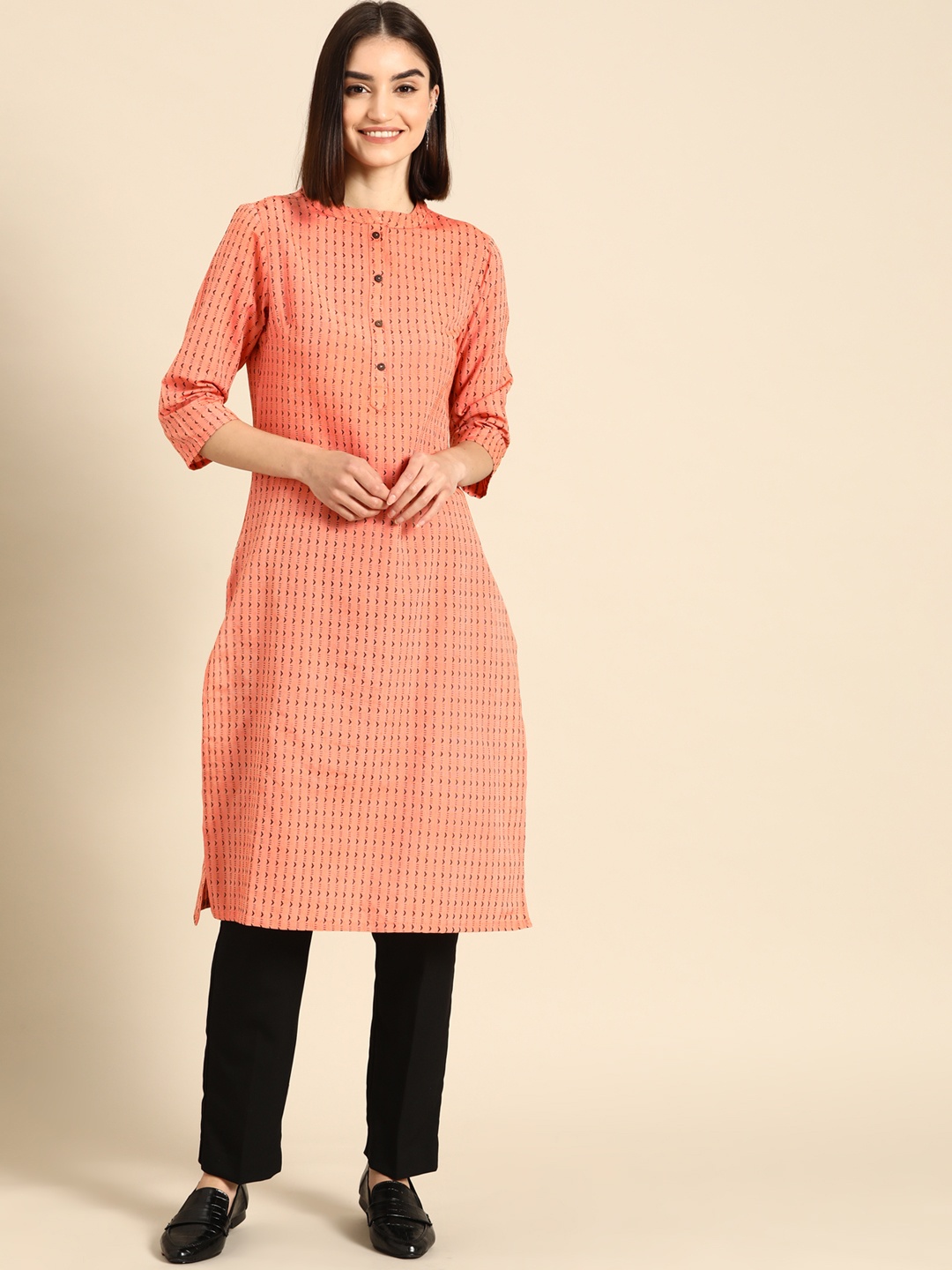 

Anouk Women Peach-Coloured & Black Geometric Pastels Yarn Dyed Kurta