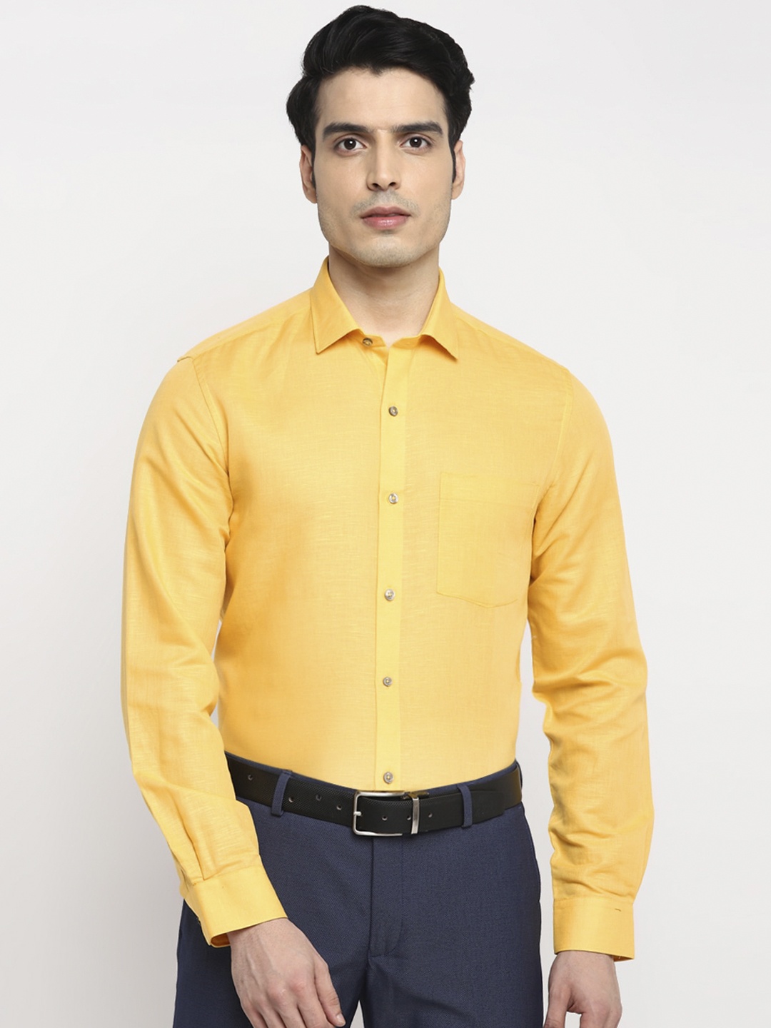 

Turtle Men Yellow Slim Fit Opaque Casual Shirt