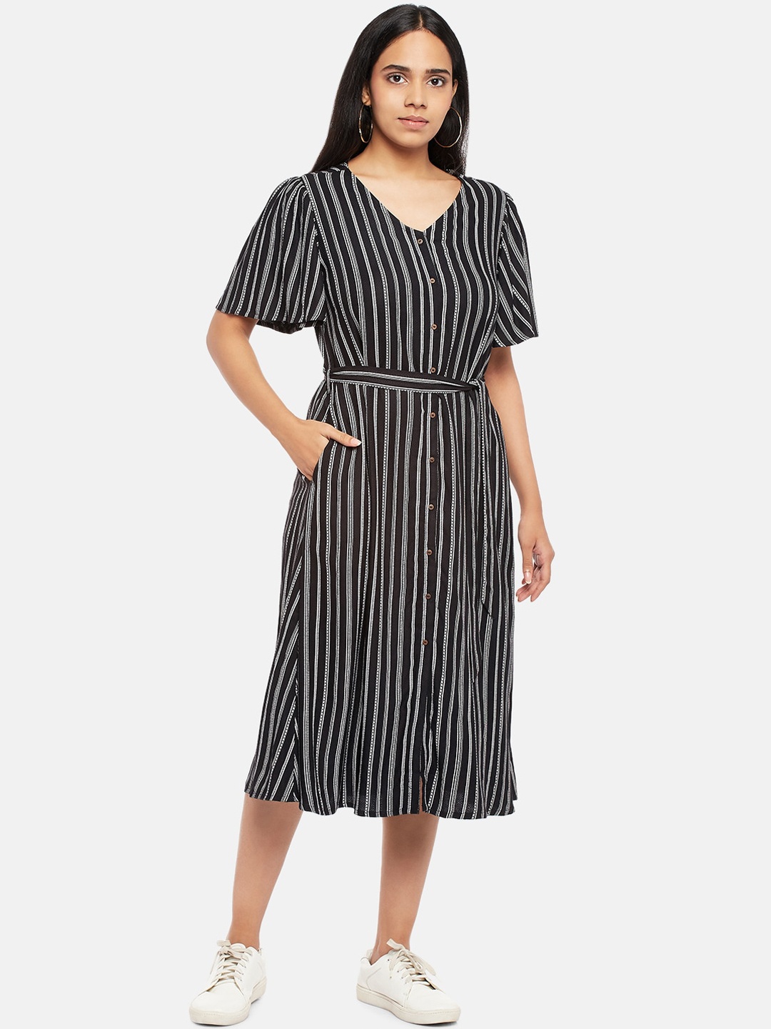 

People Women Black & White Striped Midi Dress