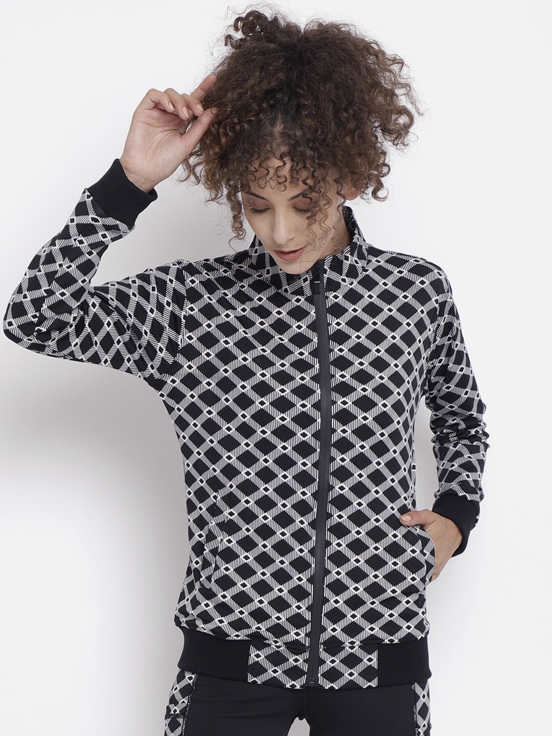 

CHKOKKO Women Black Dry-Fit Sporty Jacket