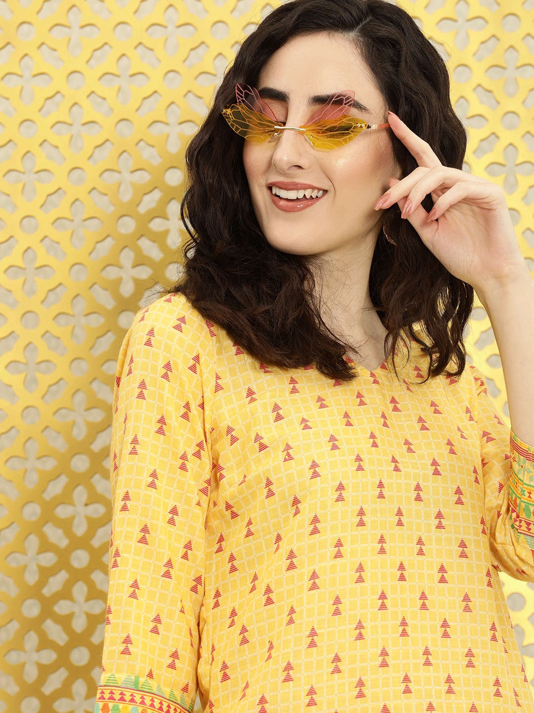 

Ode by House of Pataudi Women Yellow & Red Geometric Printed Rozana Kurta
